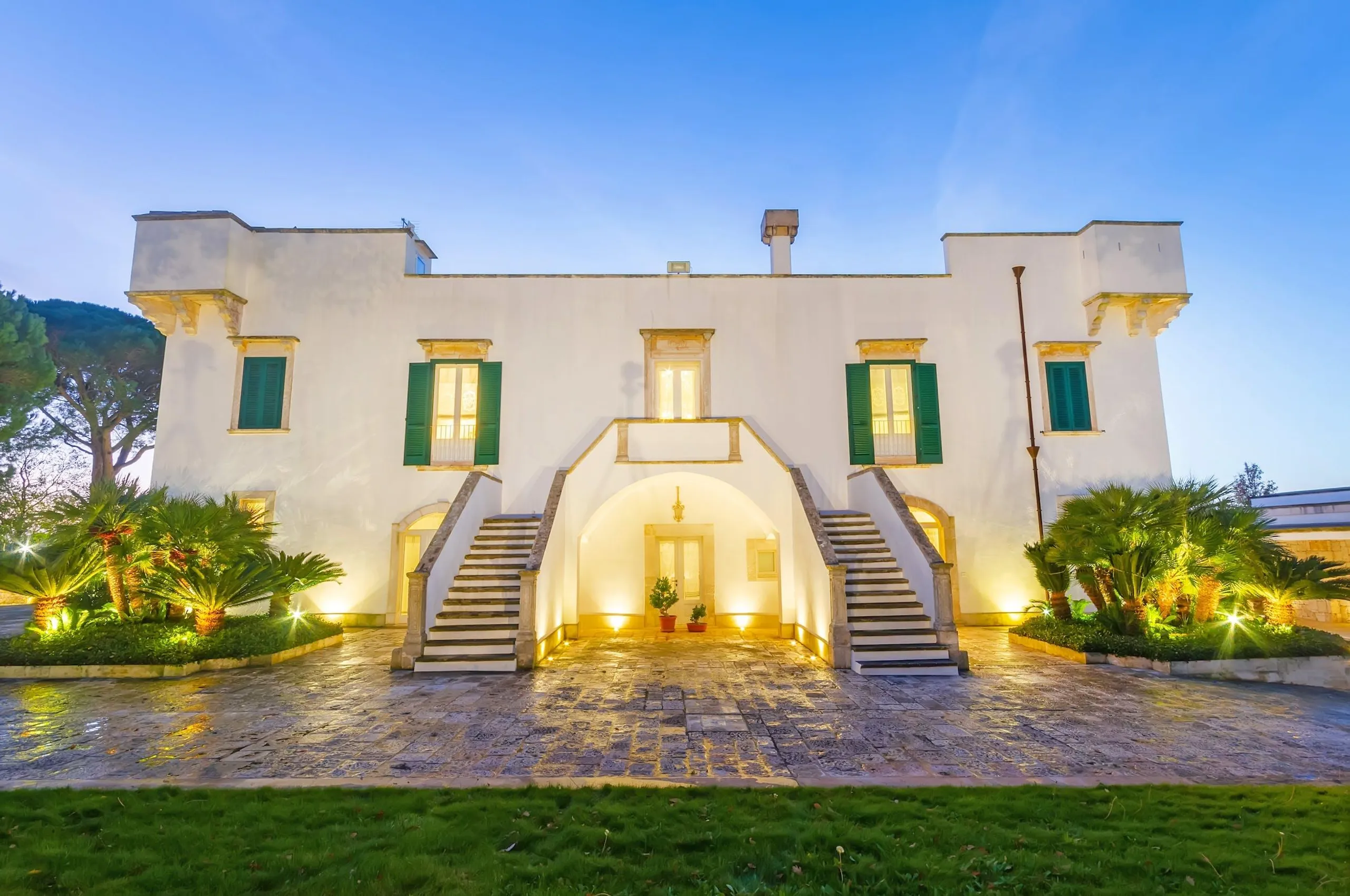 Captivating Contemporary Villa in Apulias with Private Pool — photograph 4