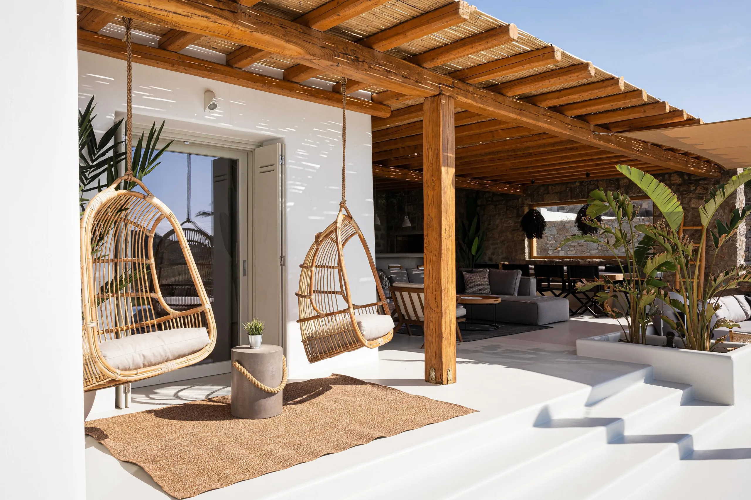 Experience Unmatched Opulence at This Luxury Villa Rental with Sweeping Views — photograph 8
