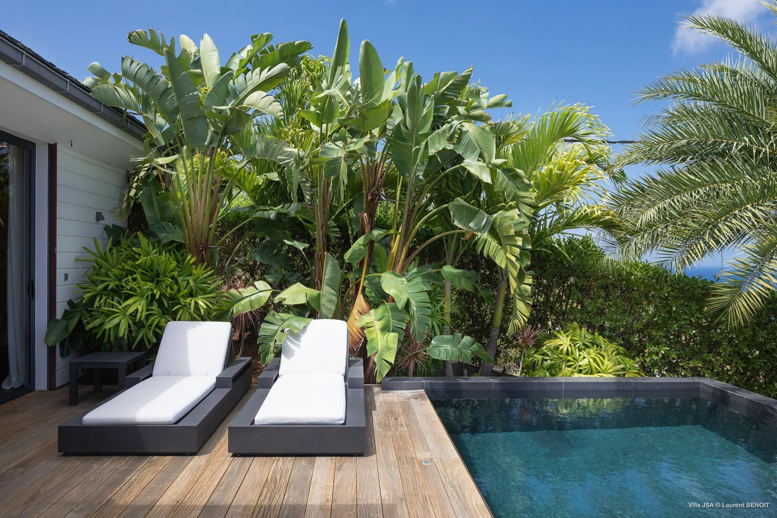 Hillside Tropical Villa with Private Pool and Breathtaking Views — photograph 4