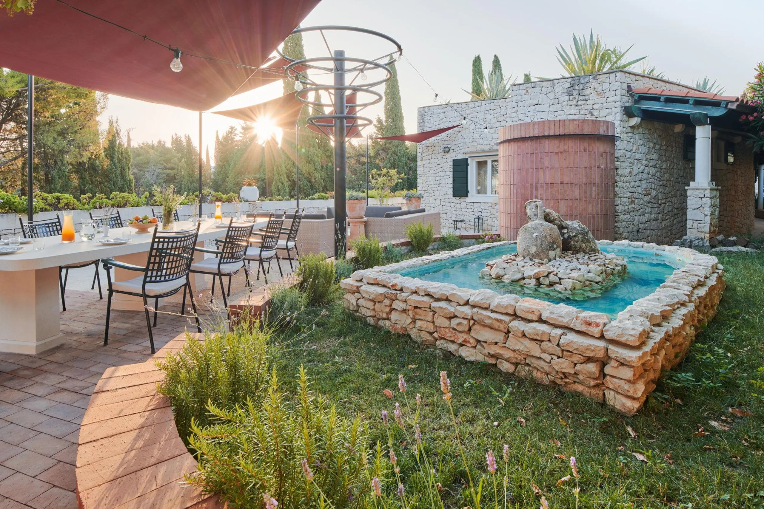 Exquisite 6 Bedroom Villa with Private Heated Pool and Sea Views — photograph 5