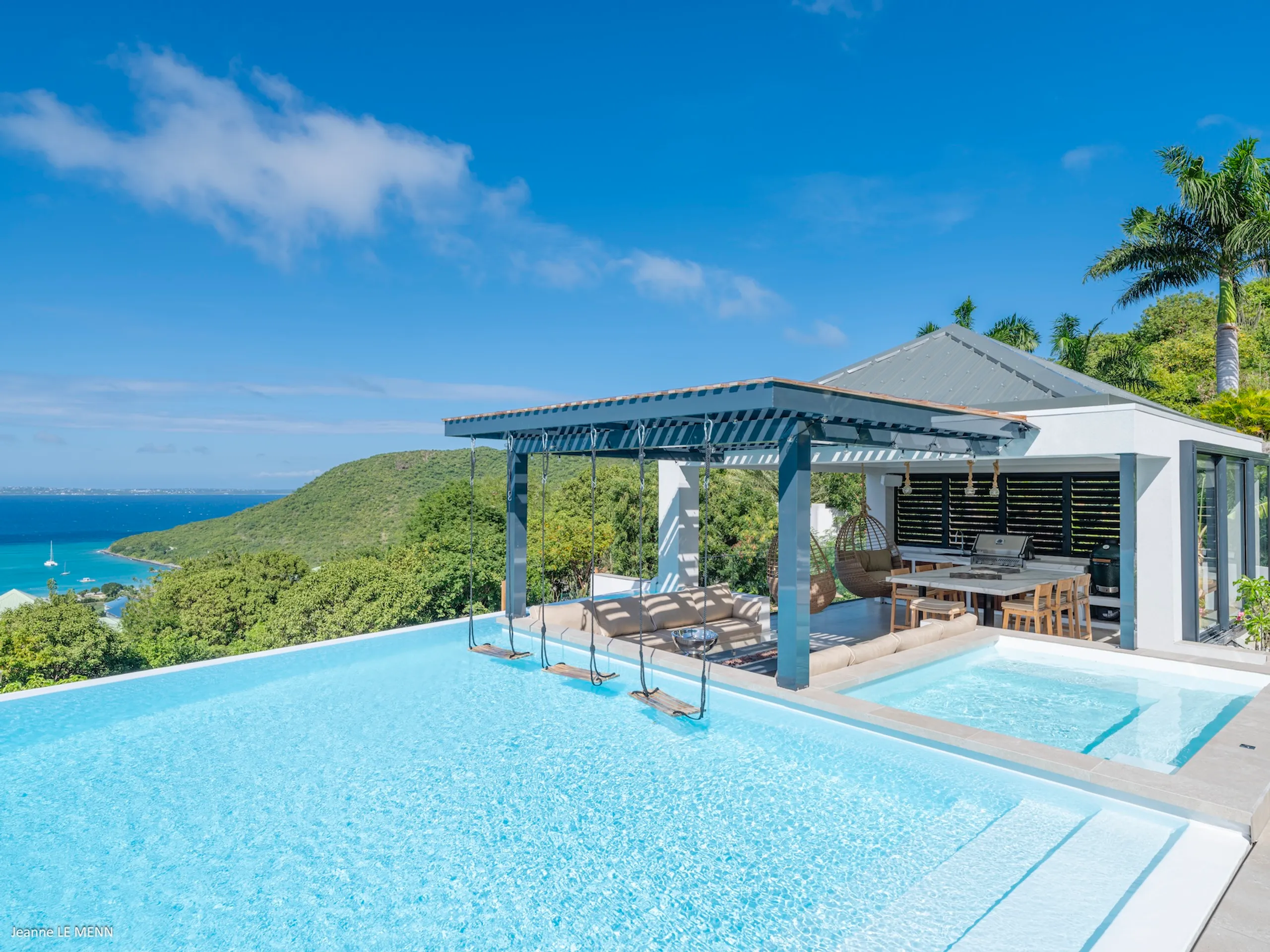Refreshing 5 Bedroom Villa with Infinity Pool, and Ocean Views, Saint Martin