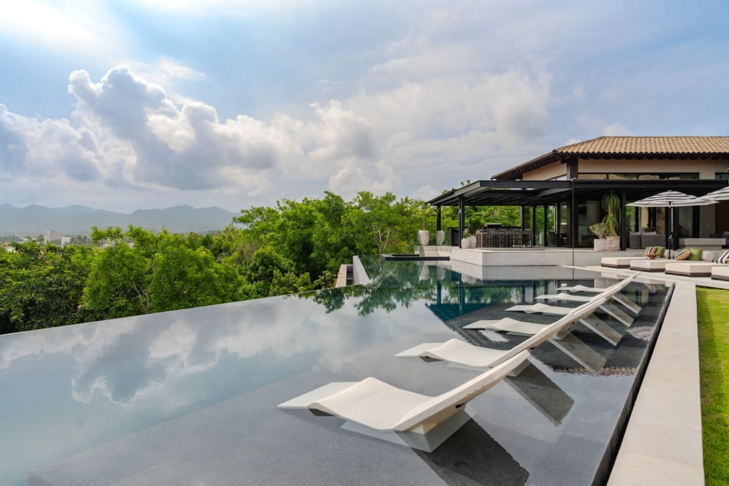 Spacious Punta Mita Villa with Beach Access & Panoramic Views — photograph 6