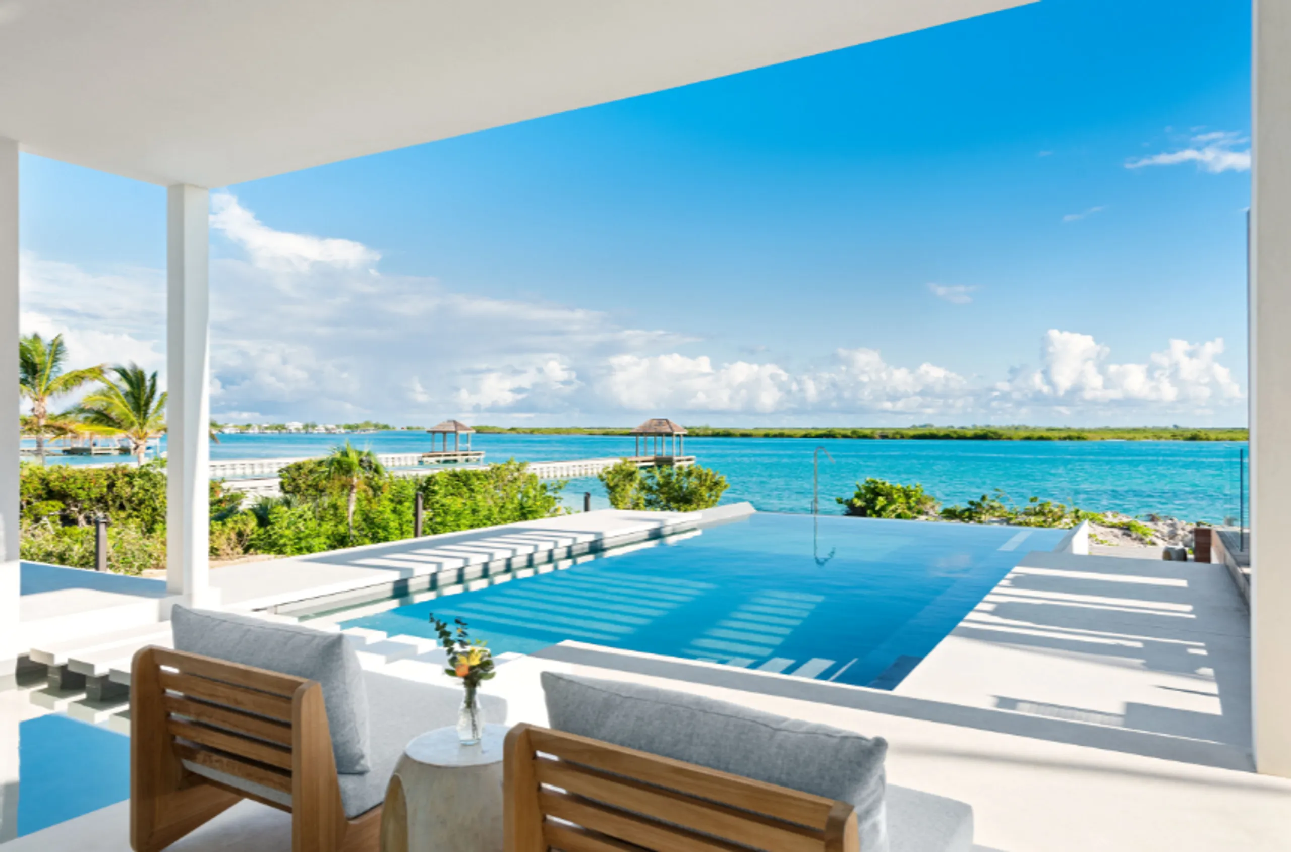 Exceptional Luxury Villa with Heated Infinity Pool and Panoramic Ocean View — photograph 4