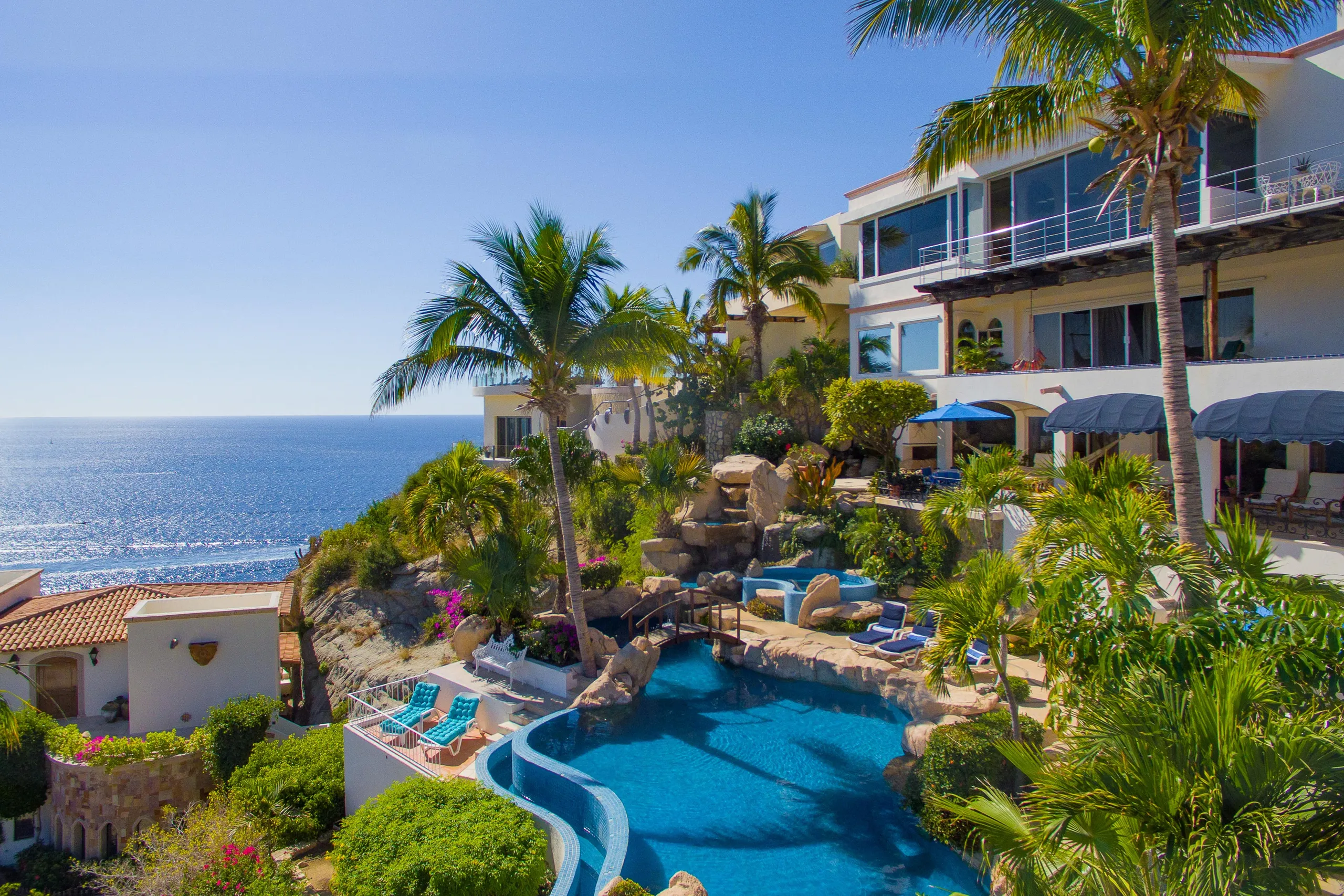 Lush Tropical Luxury Pedregal Estate with Infinity Pool and Incredible Views, Pedregal