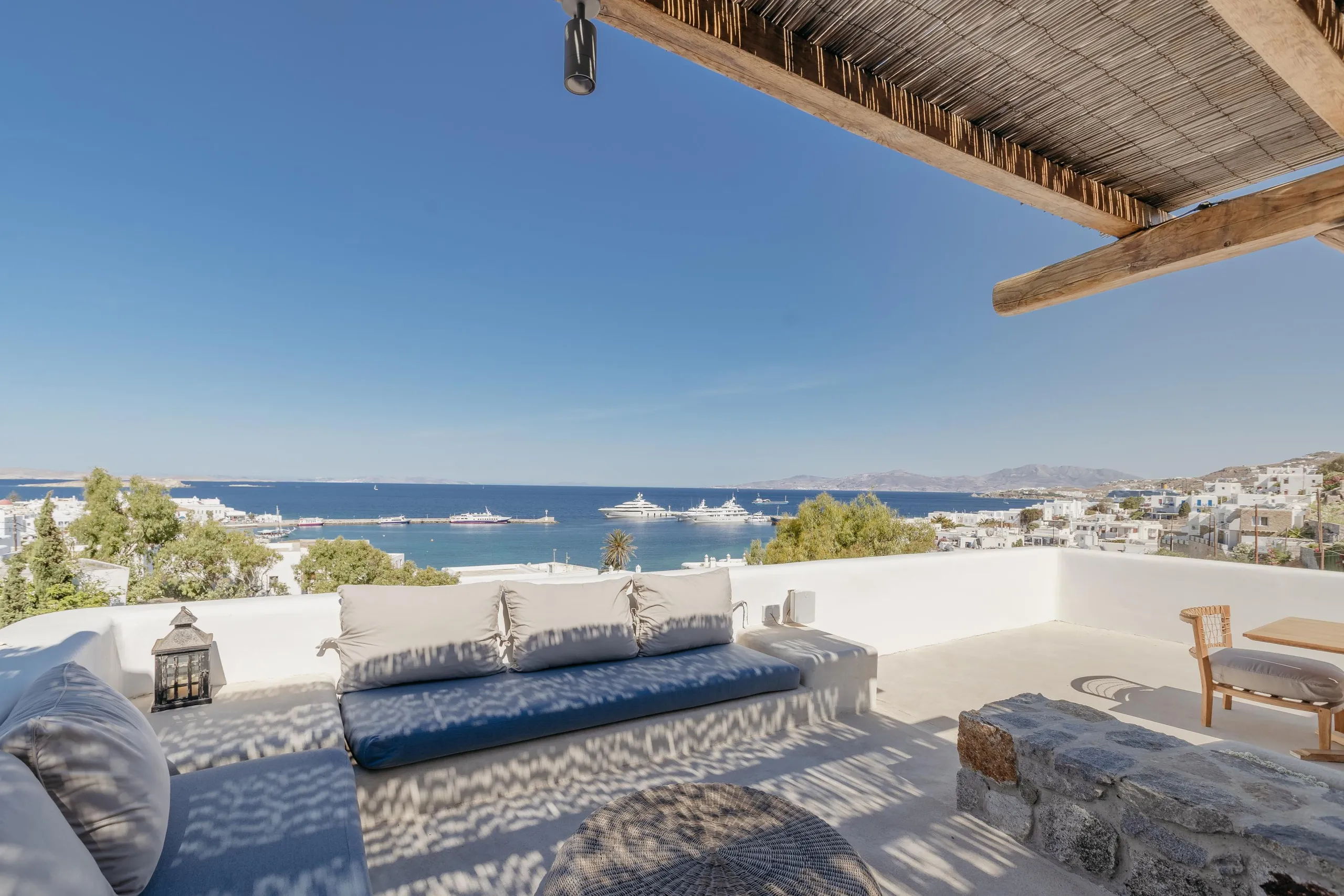 Mediterranean Odyssey Retreat with Panoramic View and Pool VILLAWAY® — photograph 6