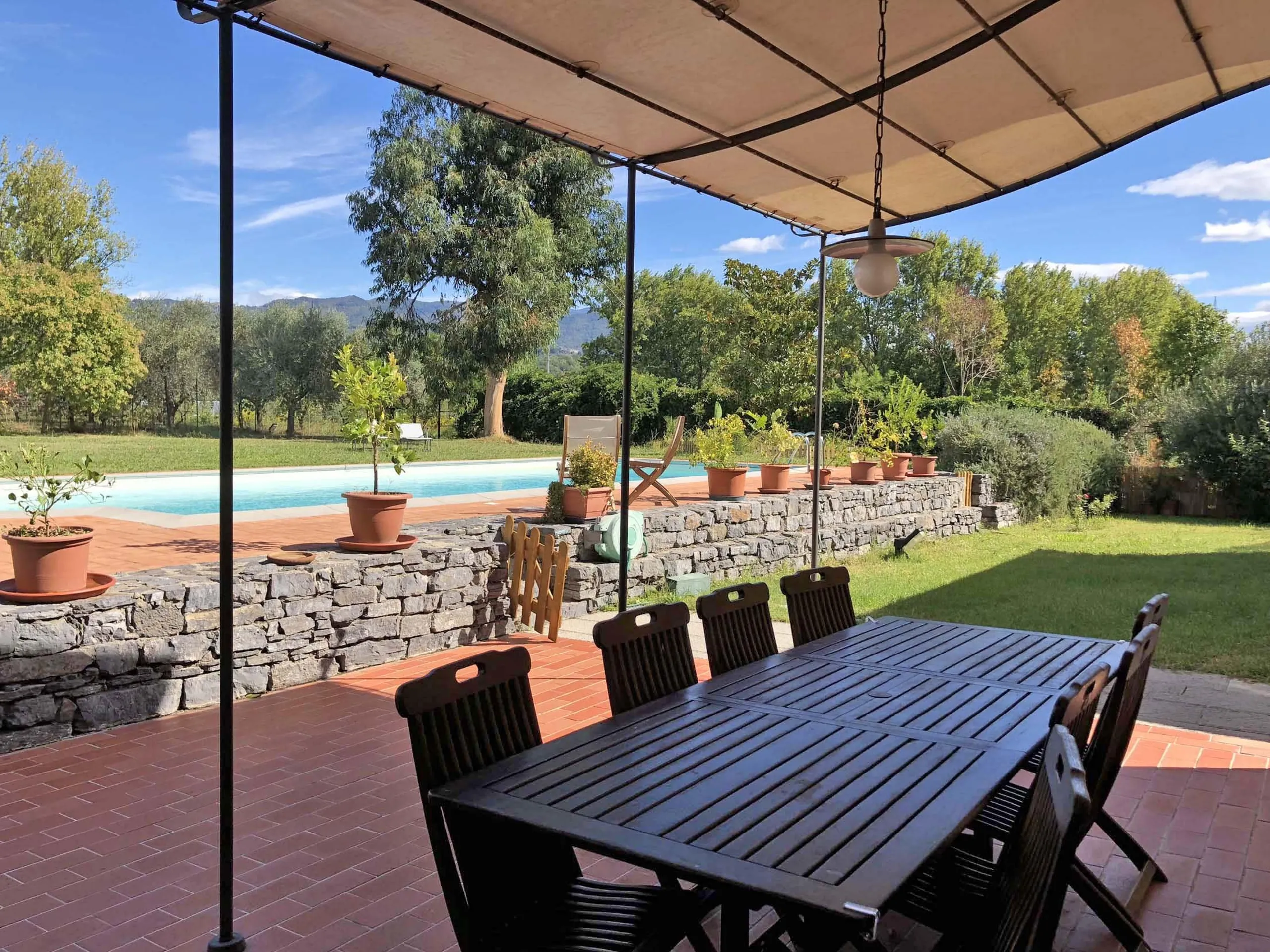 Charming Tuscan-Ligurian Villa with Private Pool, Mountain Views — photograph 3