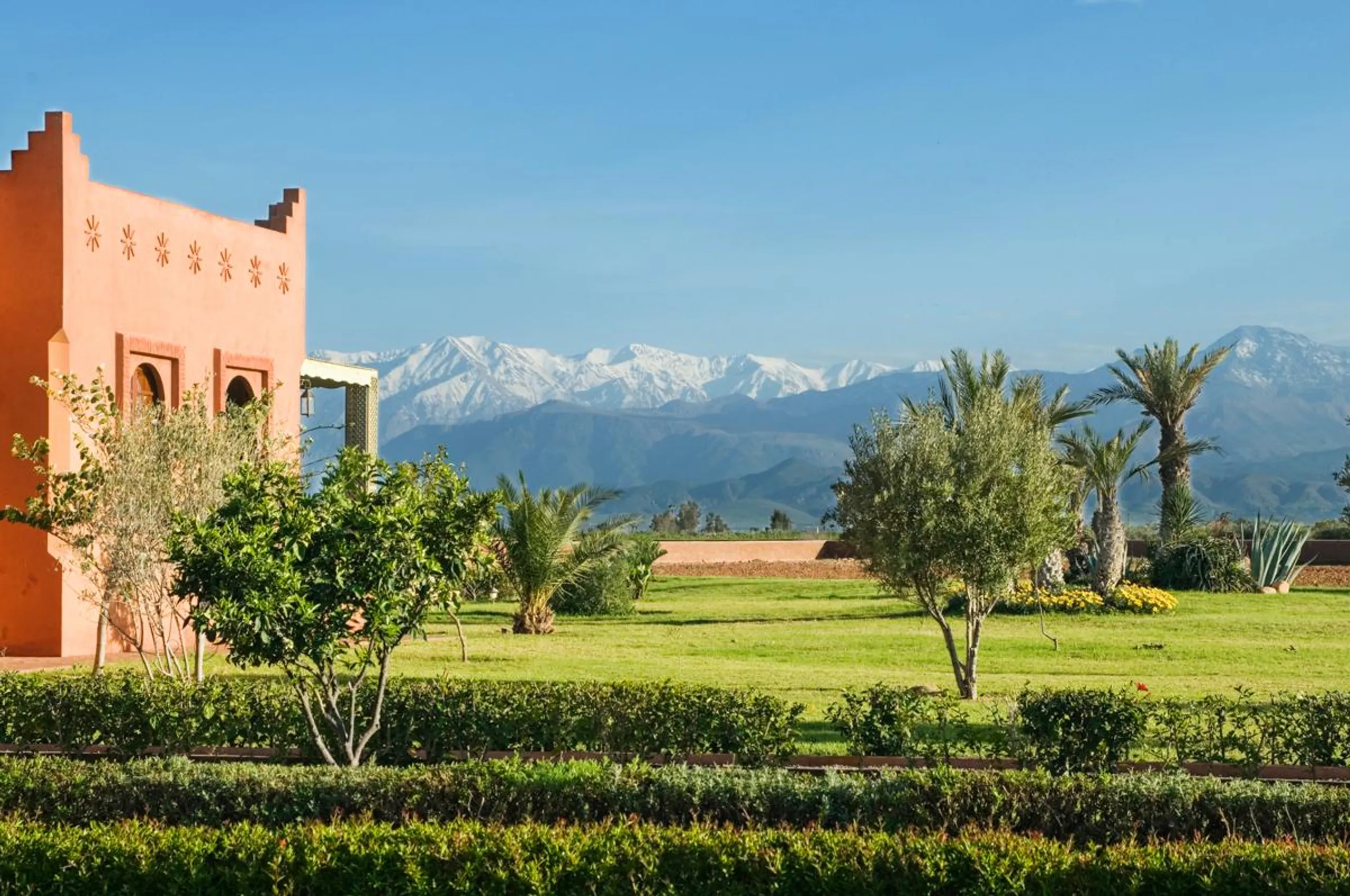 Sophisticated Villa with Private Pool and Breathtaking Atlas Mountains — photograph 5