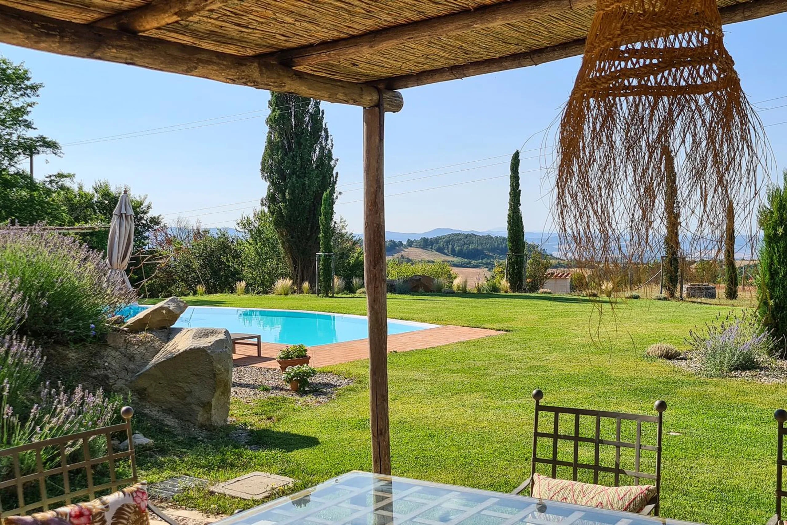 Historic Stone Villa with Private Pool and 10-Hectare Garden — photograph 4