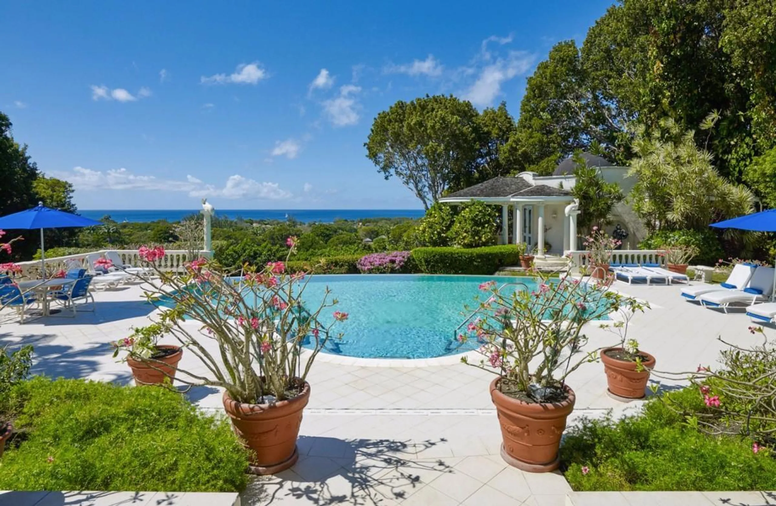 Sandy Lane's  Luxurious Ridge-Front Villa with Grand Infinity Pool and Breathtaking Caribbean Views — photograph 6
