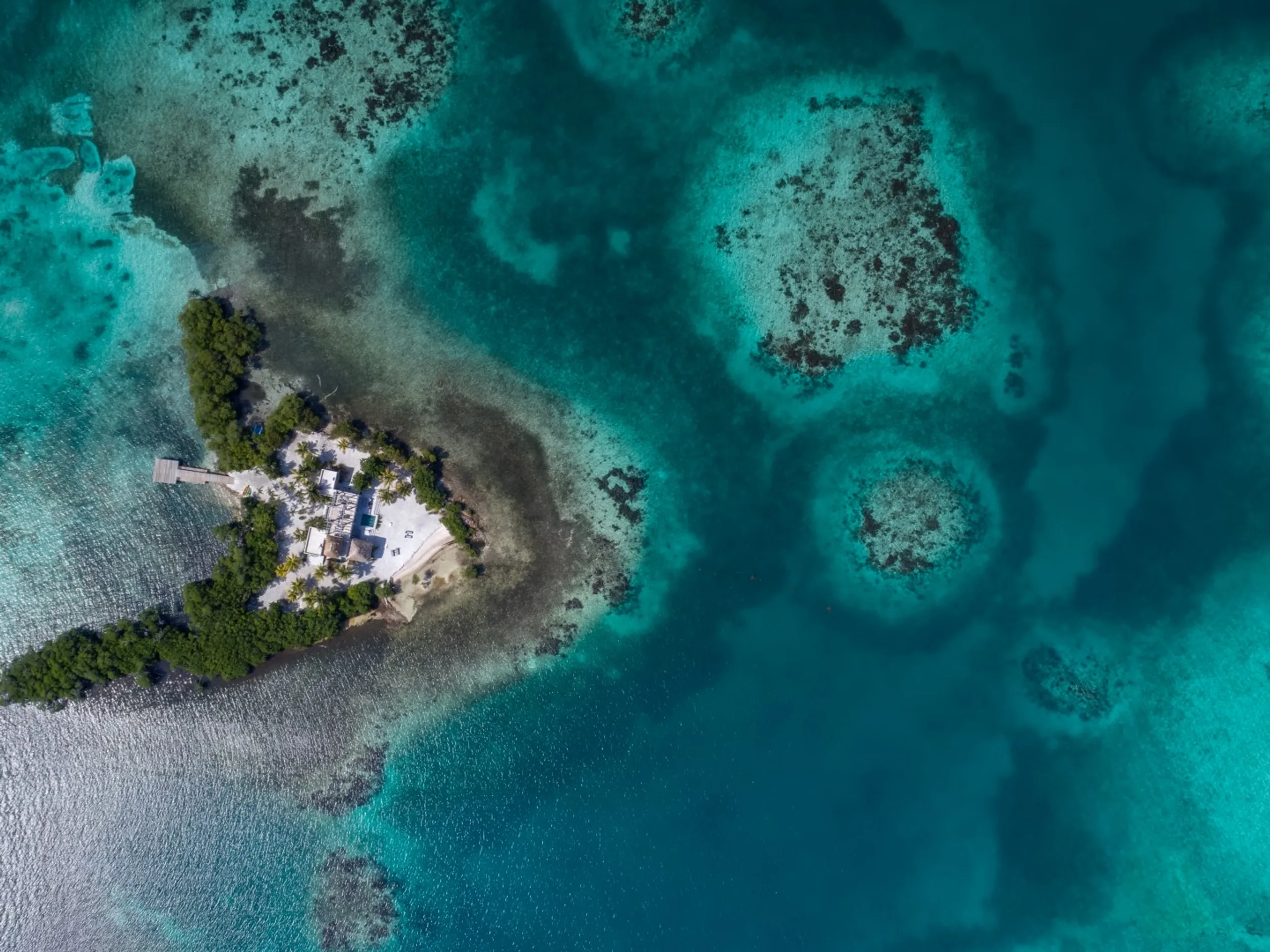 Private Island Villa in Belize with Private Pool and Lagoon Views — photograph 4