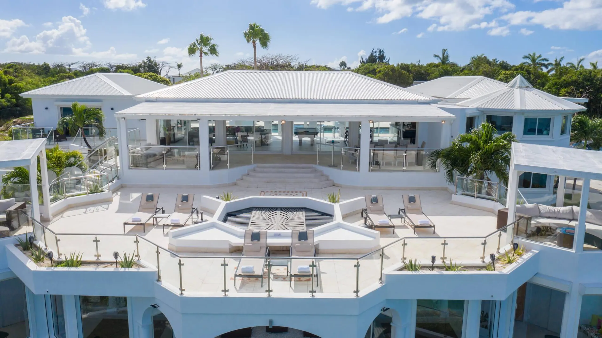 Ultra Luxe Terres Basses Villa with Private Pool  and Private Access to Baie Rouge Beach — photograph 8