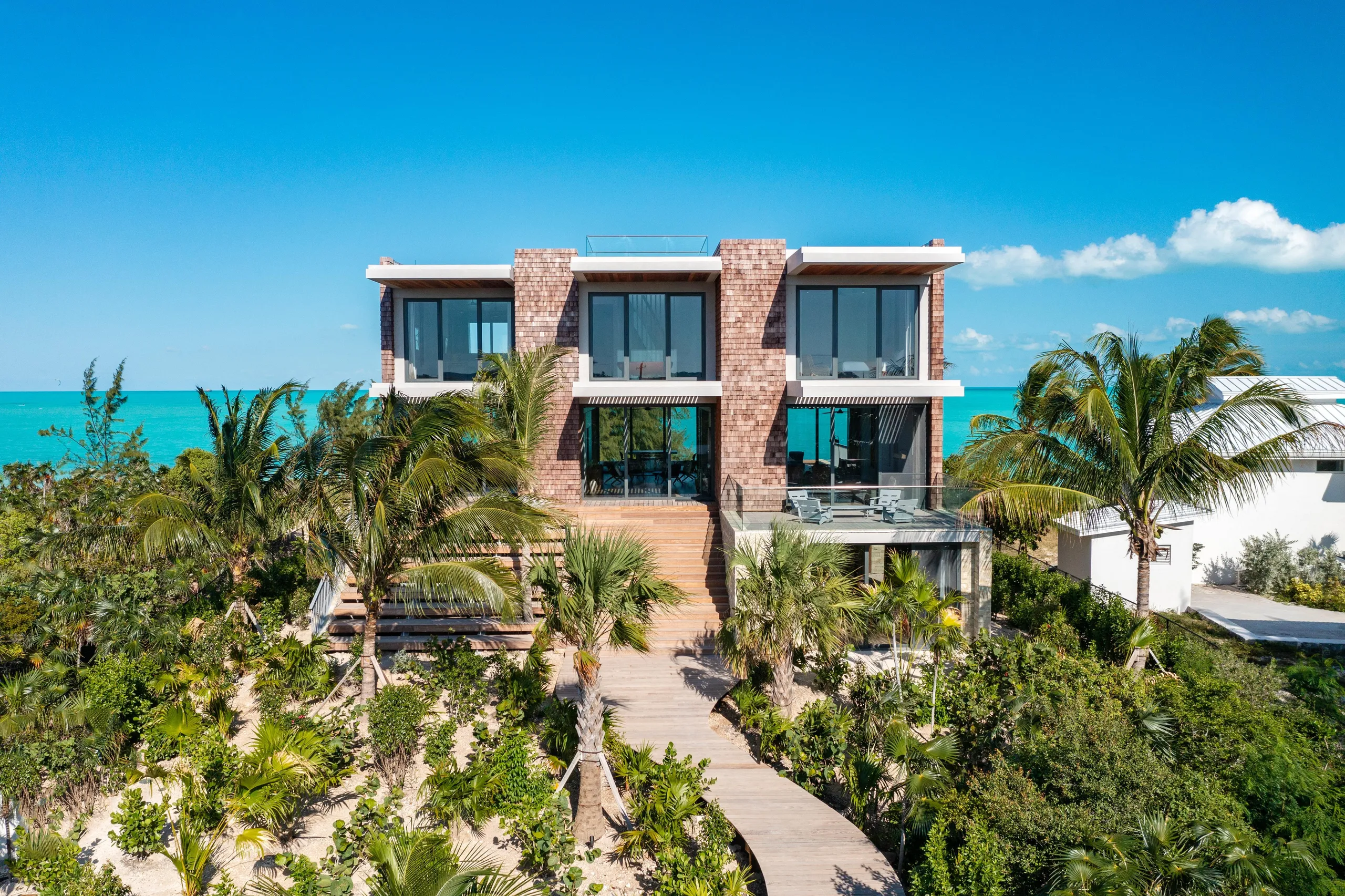 Turks & Caicos Island Top-of-the-line Luxury Villa with Long Bay Beach View — photograph 4