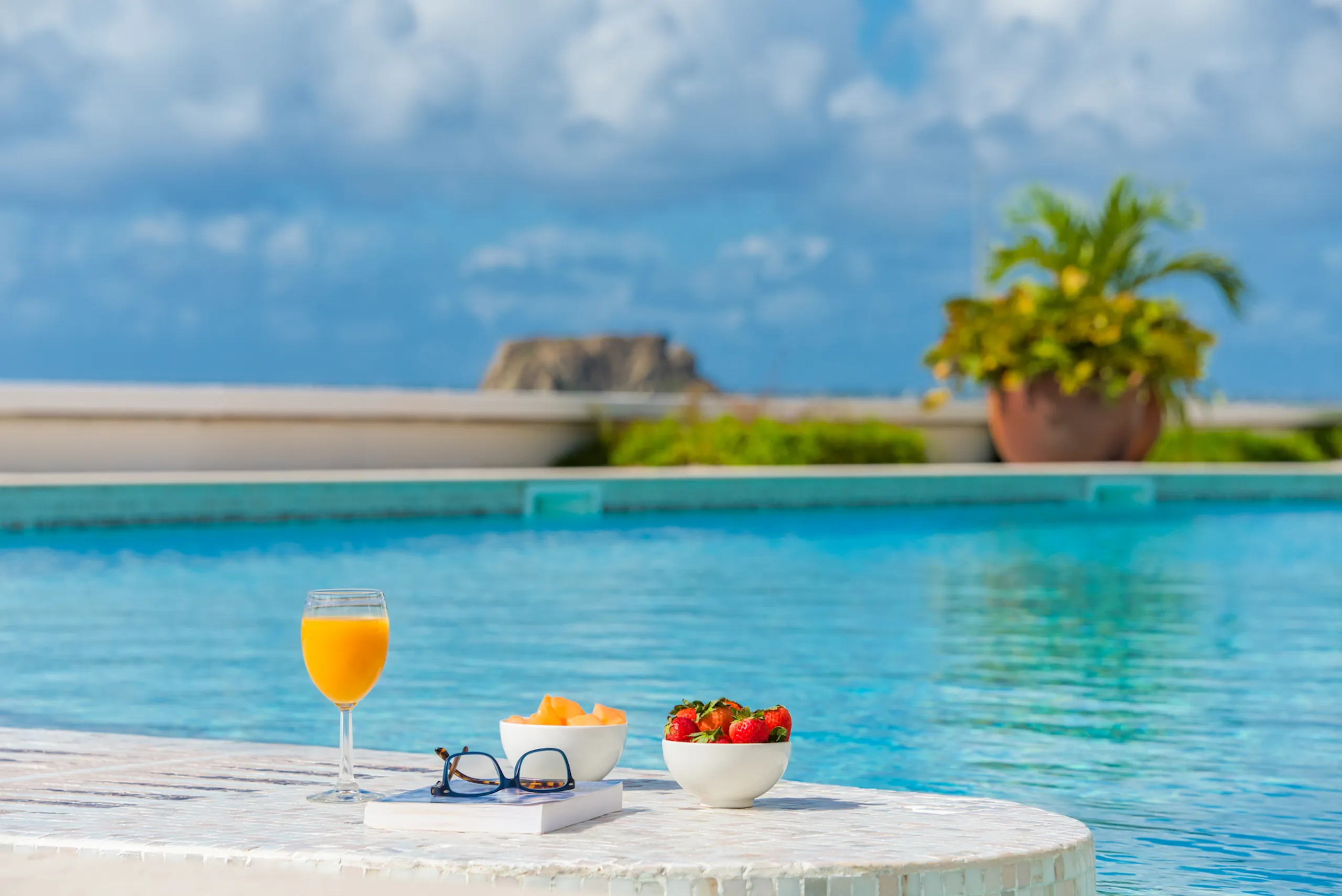 Opulent 6BR Villa with Infinity Pool and, Caribbean Sea Views — photograph 5
