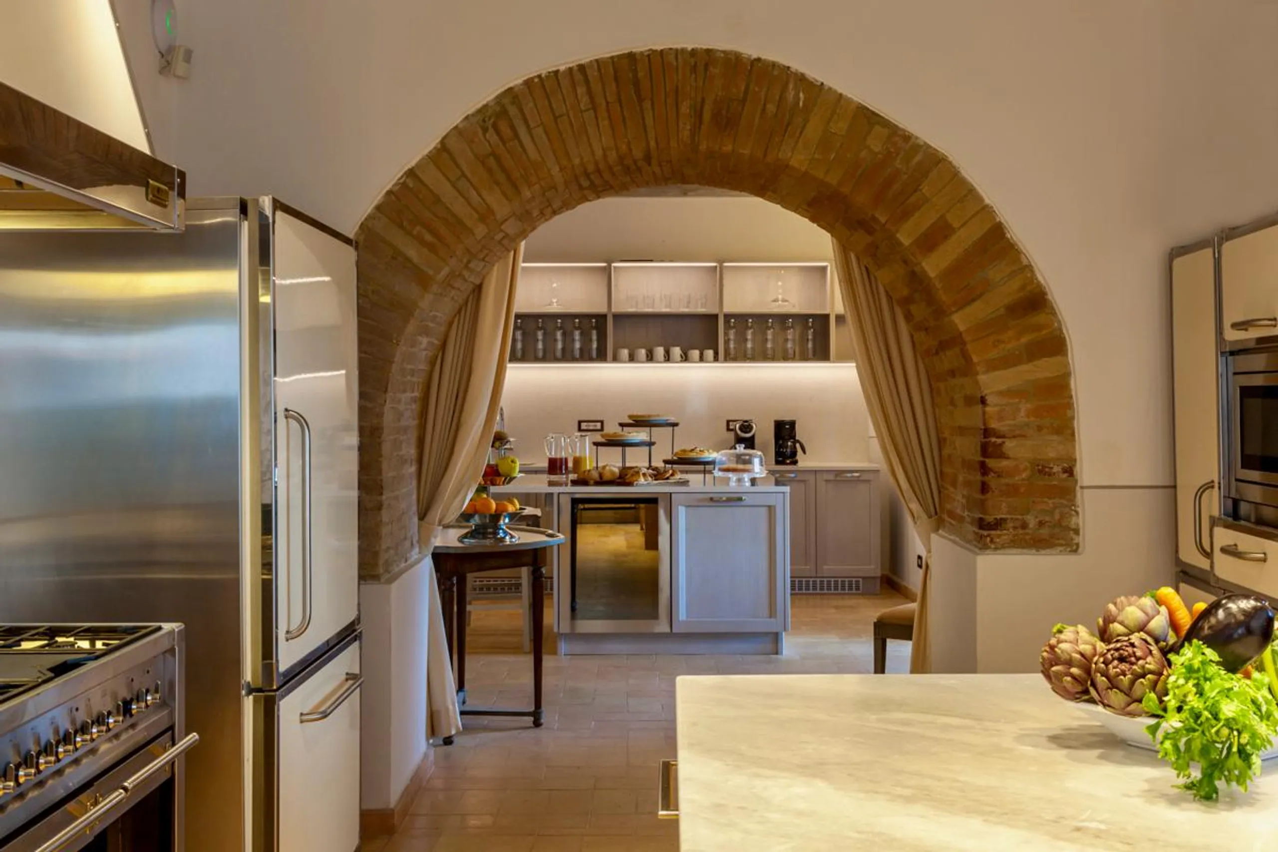 Elegant Tower-Turned-Villa with Private Pool and Monte Rufeno Views — photograph 5