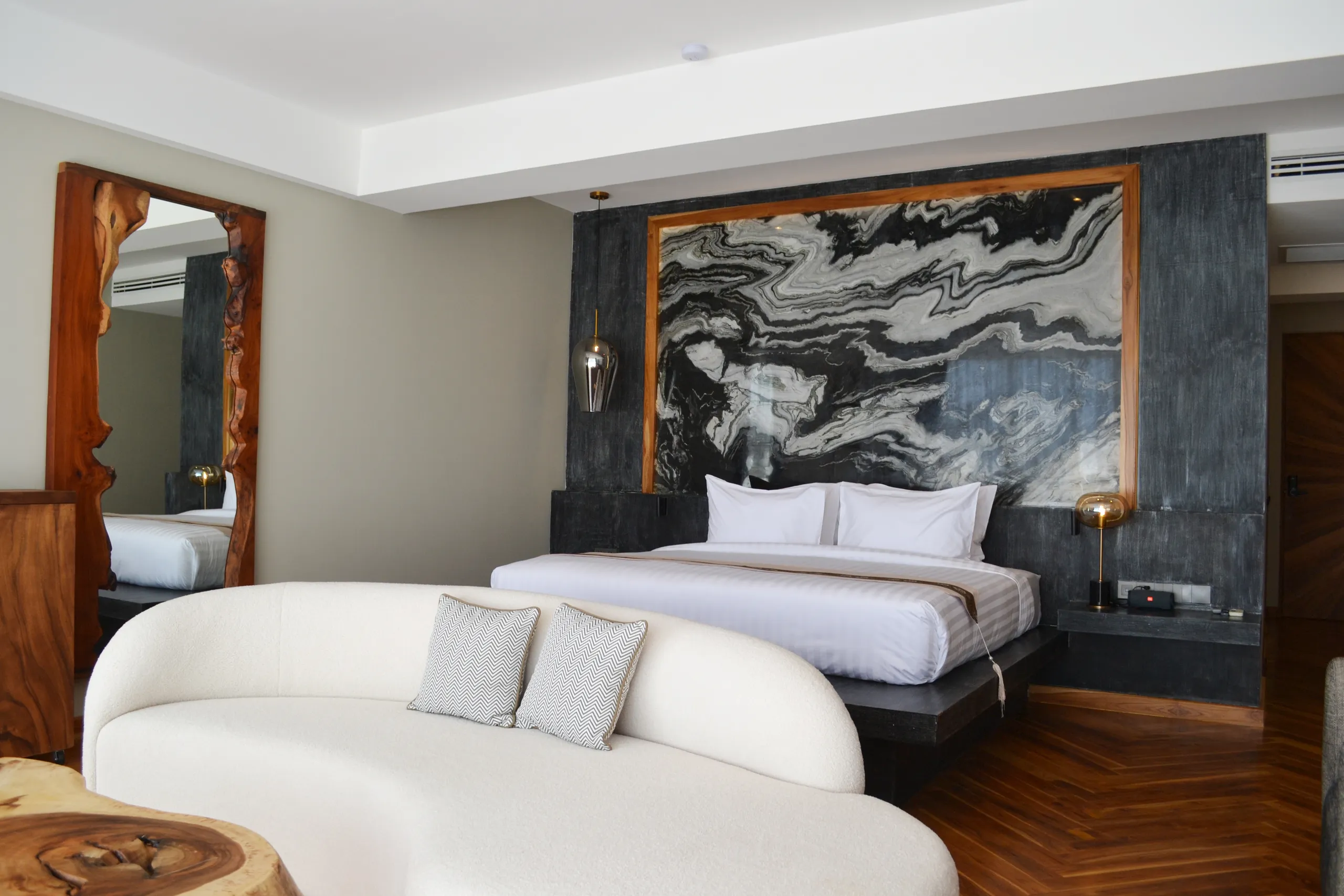 Sumptuous Sanctuary in Koh Samui with Lovely Pool and Breathtaking Panoramic Views — photograph 10