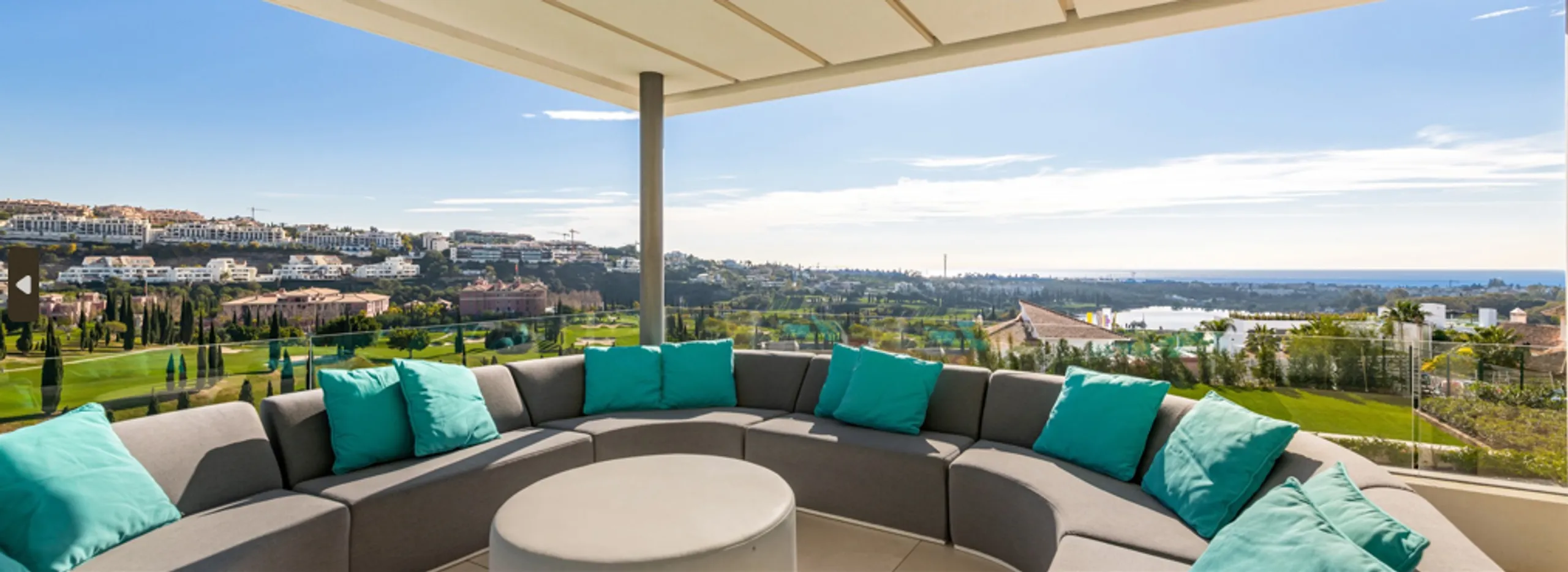 Contemporary 5-Star Escape with Pool, Ocean, and Breathtaking Views VILLAWAY® — photograph 5