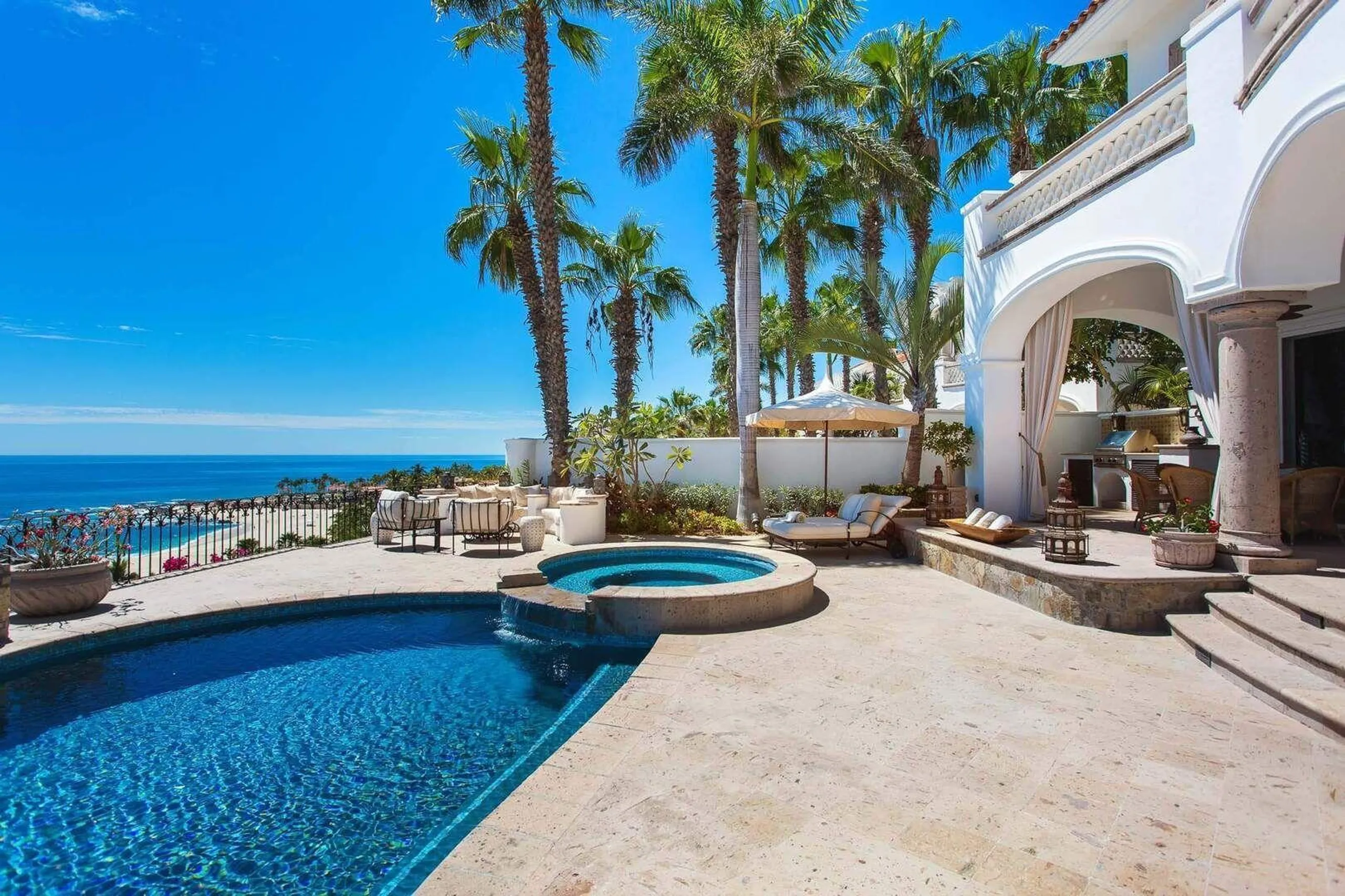 Gorgeous Villas Del Mar Luxury Estate with Private Pool and Ocean Views, Villas Del Mar
