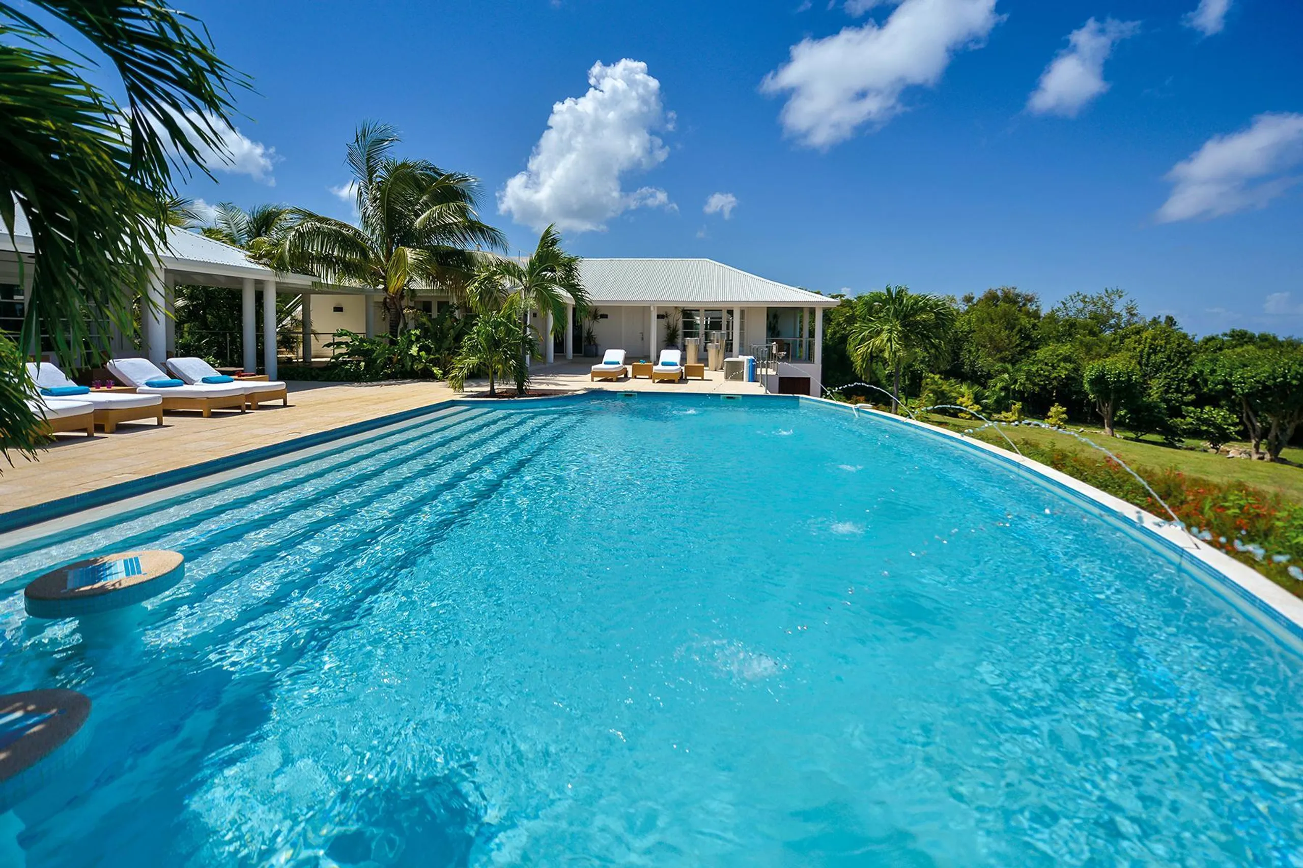Tranquil Oasis Villa with Unmatched Luxury and Serenity in St. Martin — photograph 6