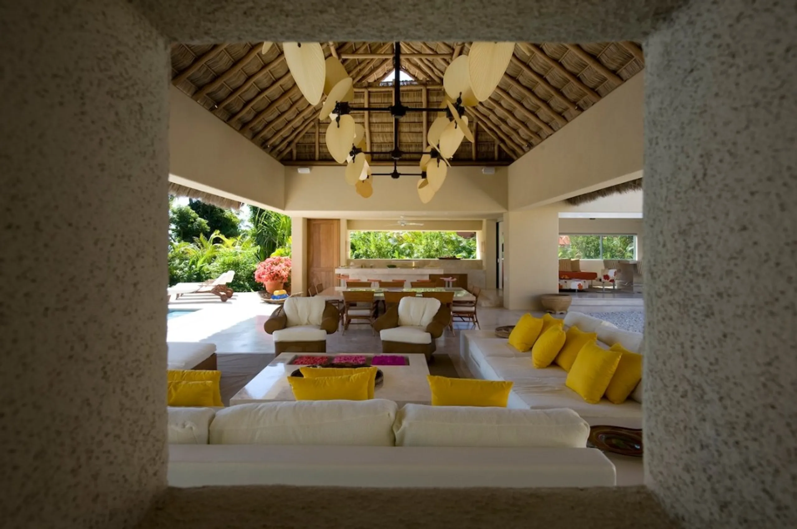 Modern Punta Mita Villa with Ocean Views, Fire Pit & Golf Course Views — photograph 12