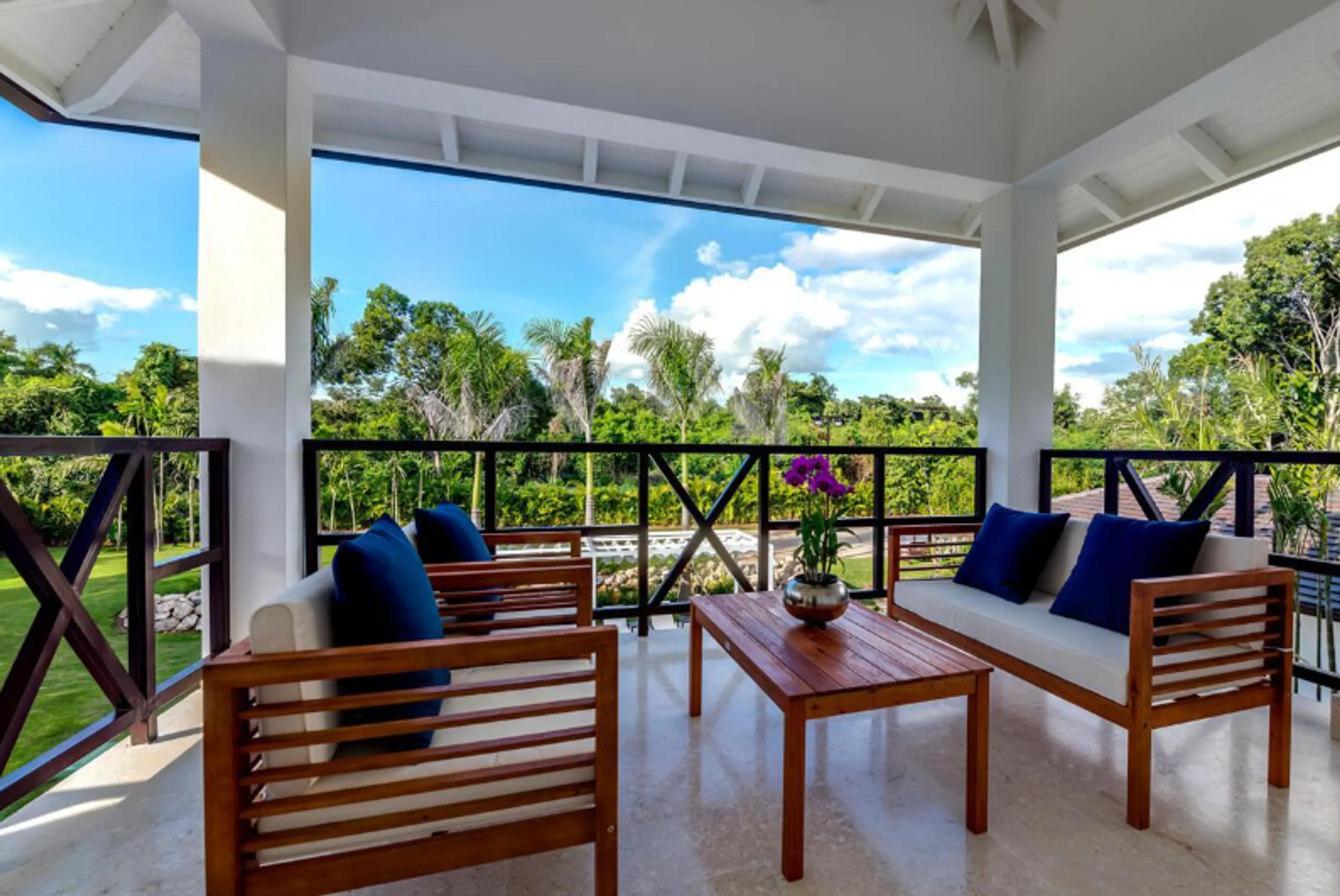 Casa de Campo's Prestige Accommodation Villa Located in a Exclusive Barranca Este Neighborhood — photograph 6