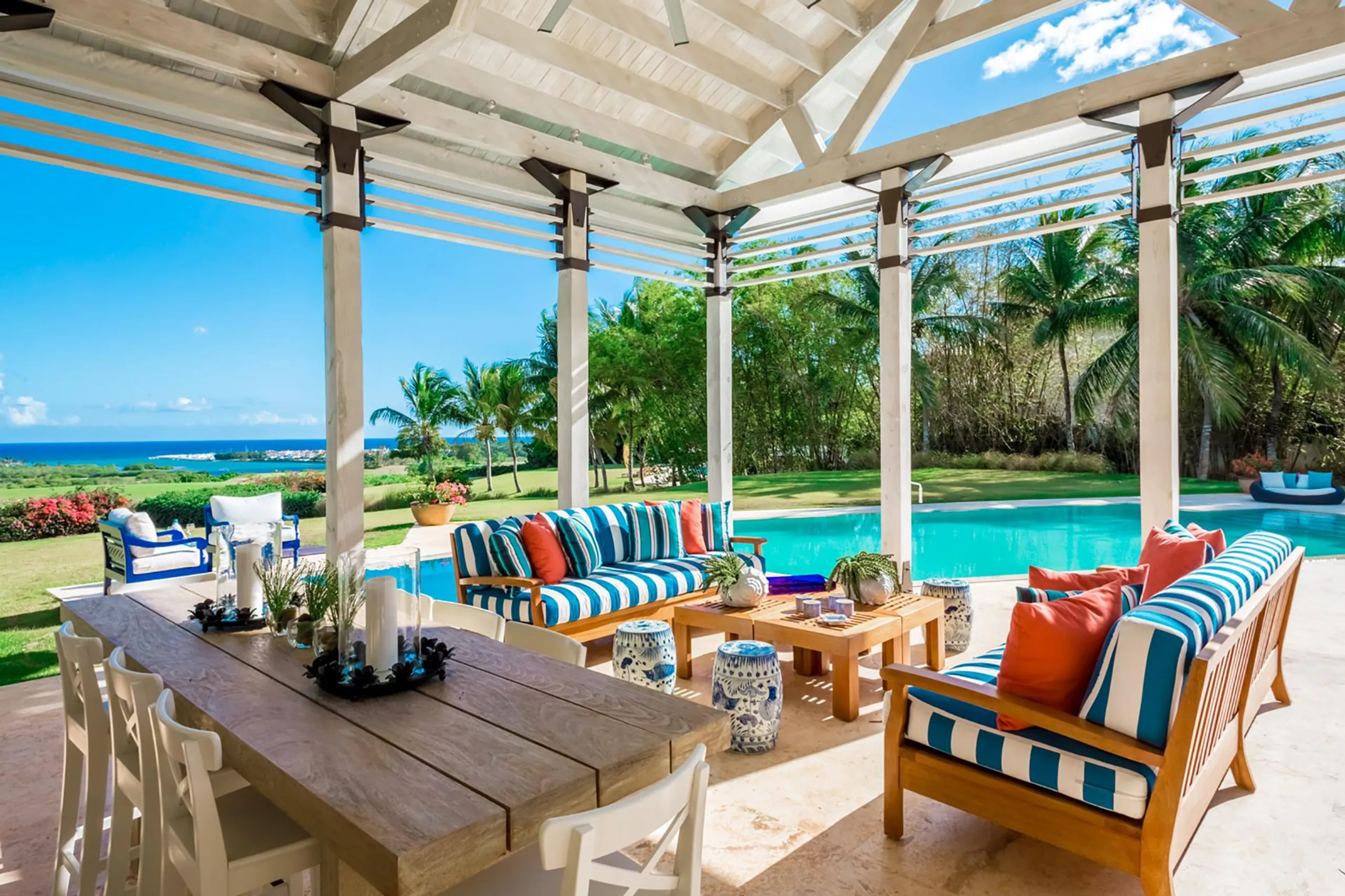 Refreshing Casa de Campo Retreat with Two Pool and Chavron River Views — photograph 3