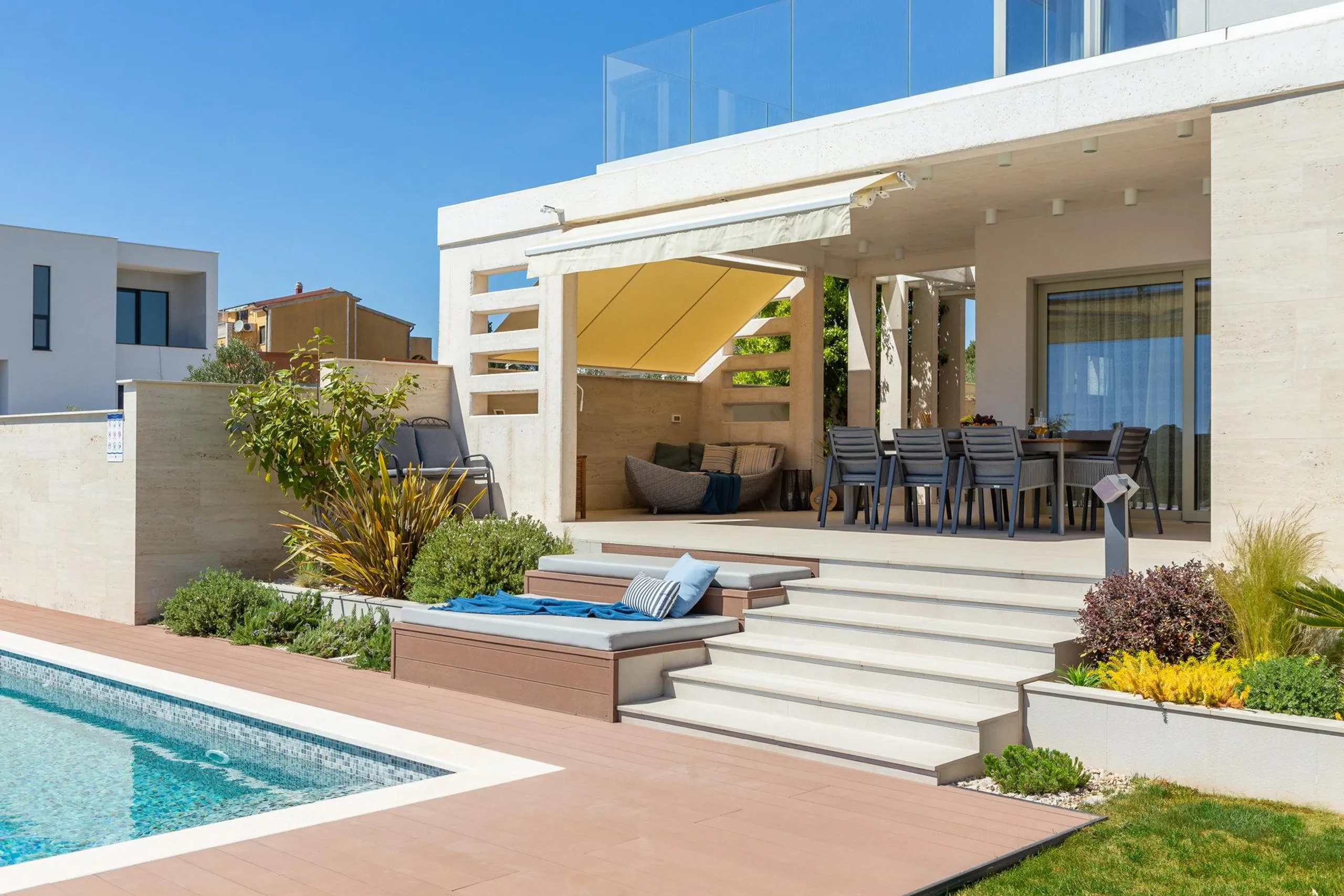 Modern Oasis with Heated Pool in Primosten and Luxurious Comfort — photograph 4