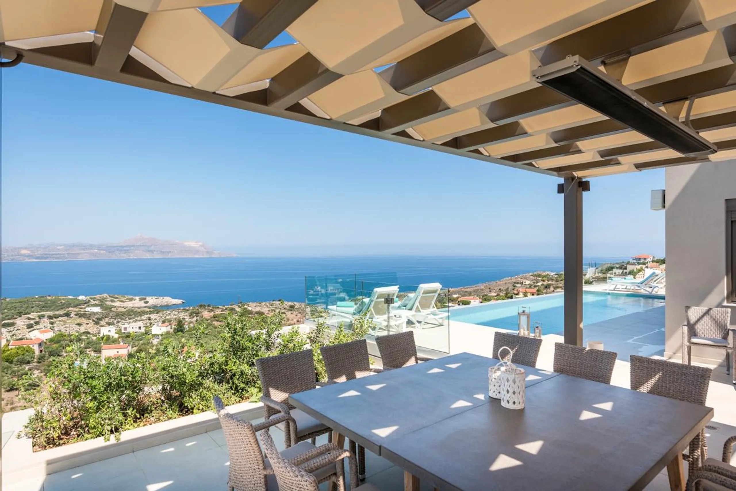 Luxurious Crete Villa with Heated Infinity Pool, Beach Access and Panoramic Sea Views — photograph 5