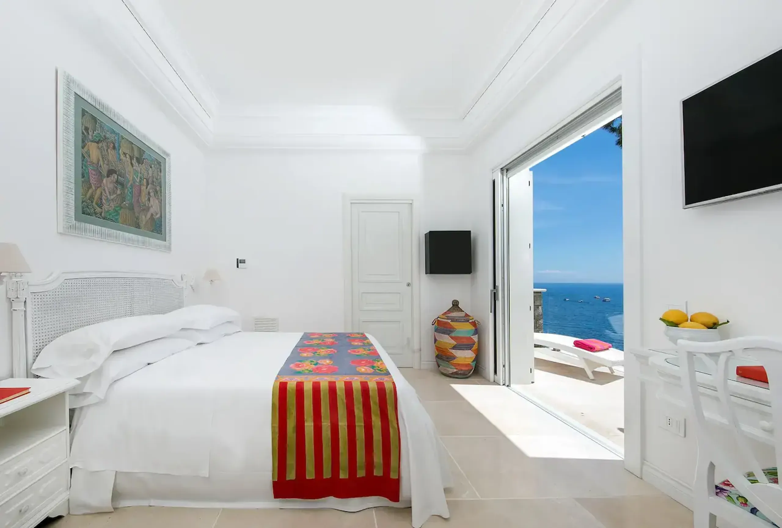 Stunning Nerano Bay Villa with Pool and Beautiful Bay Views — photograph 8