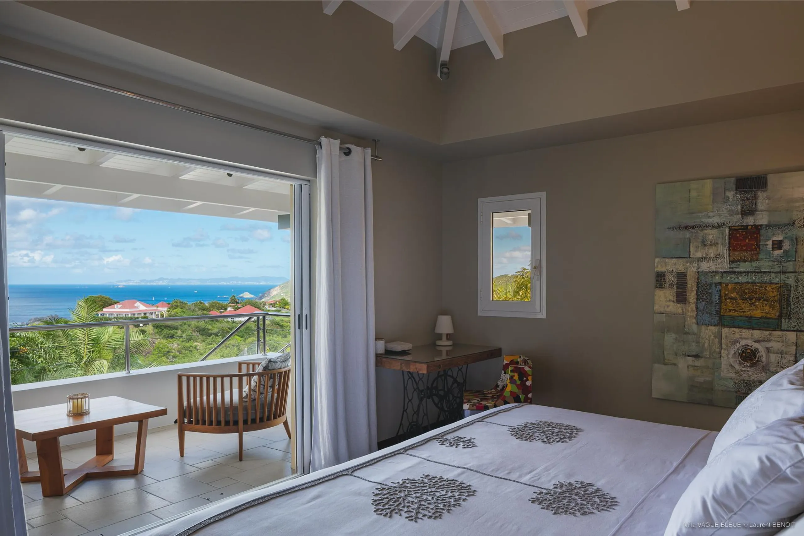 Breathtaking Paradise View Villa with Private Pool and Seaside Views — photograph 12