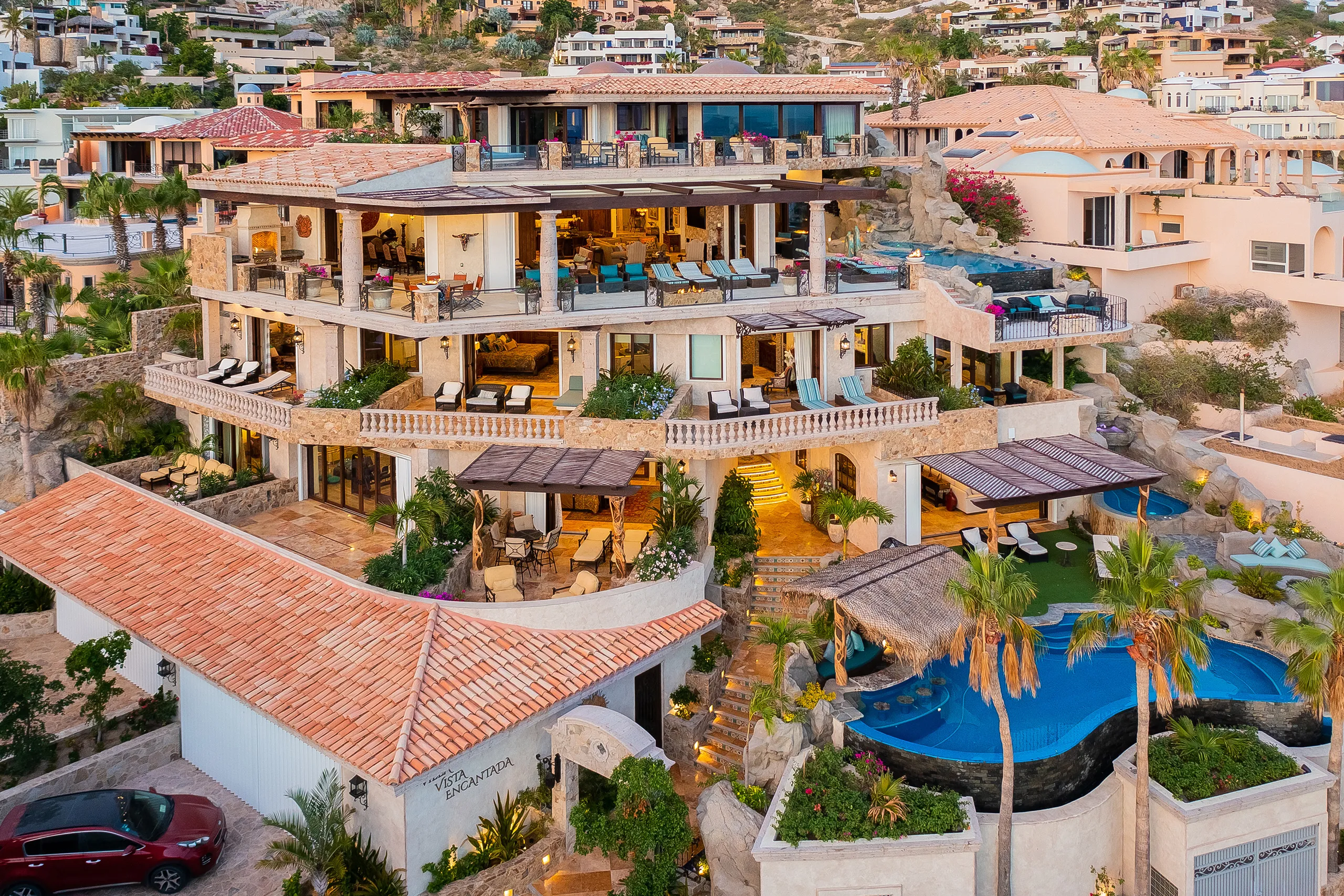 Enchanting Views of the Pacific Ocean from Four Level Luxury Compound with 2 Pools! — photograph 6