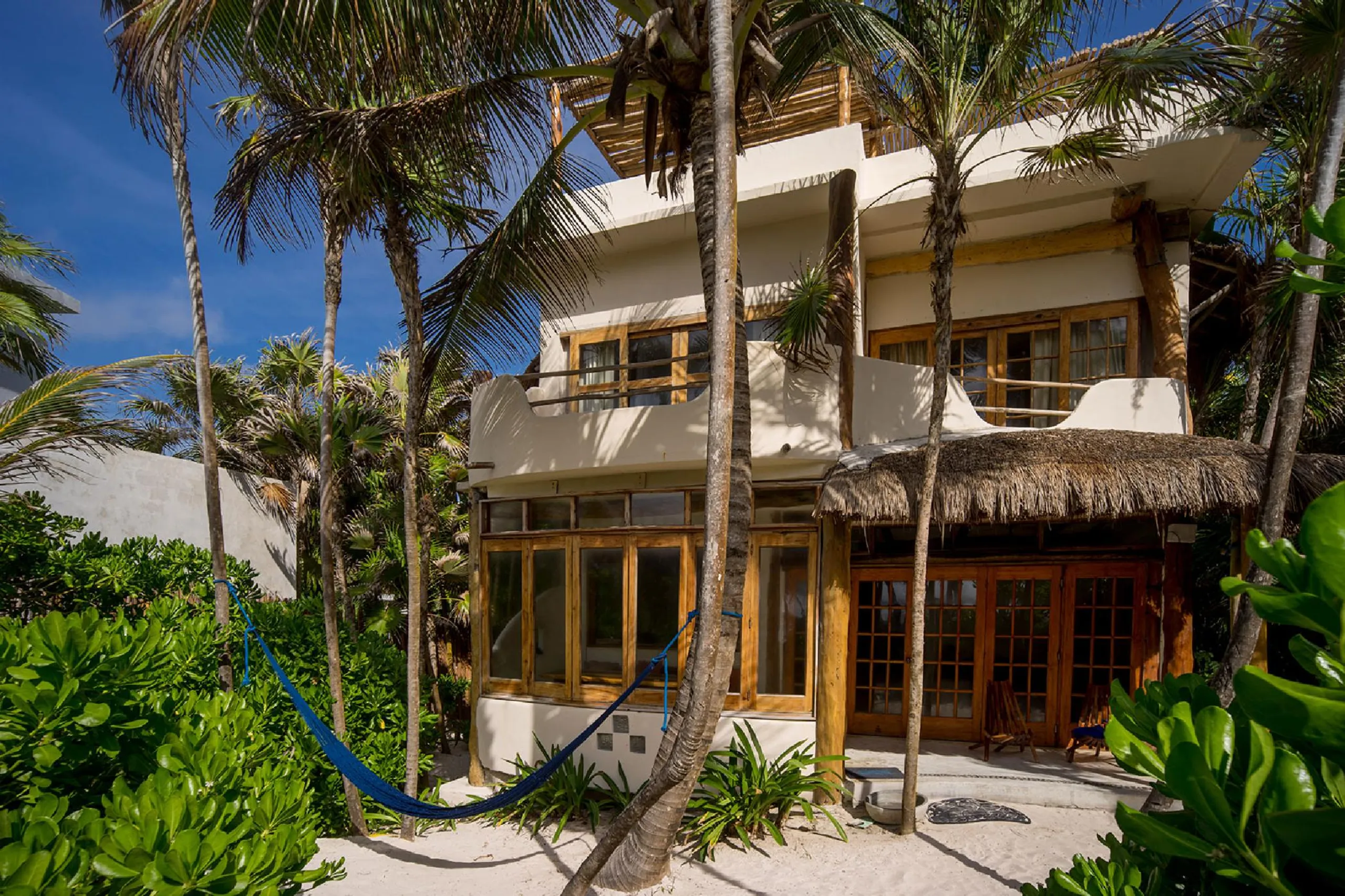 Quatros Casas Tulum Compound with Private Pools and Beach Front Access — photograph 6