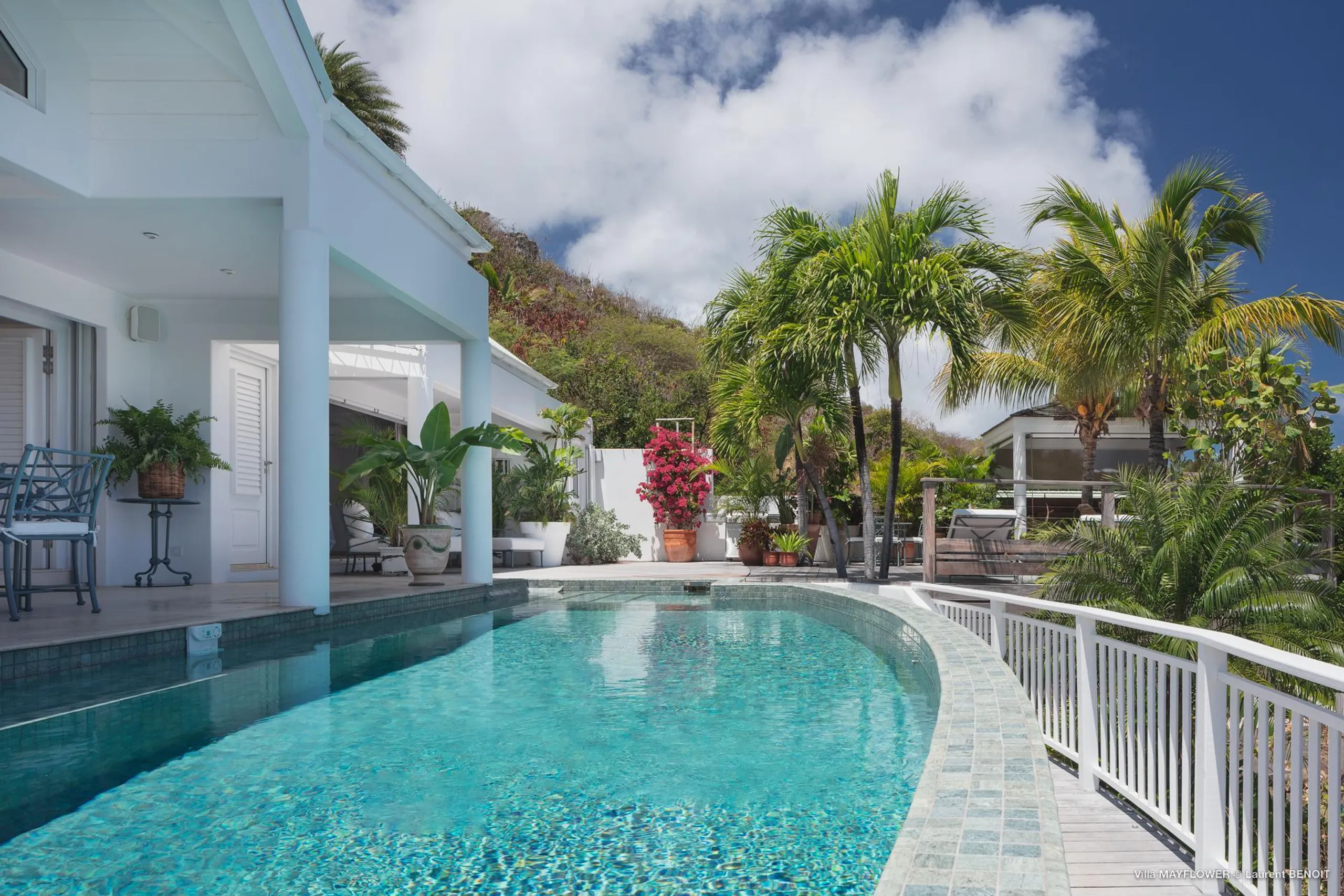 Classic Tropical Style Villa with Private Pool by the Sea — photograph 4