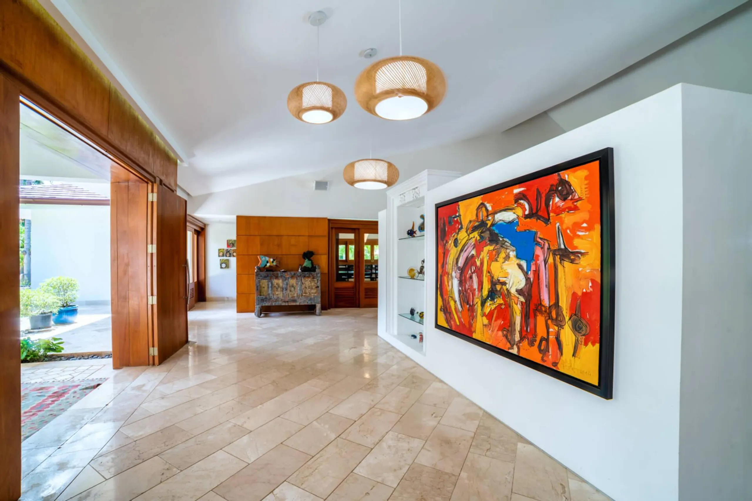 Experience Paradise: A Villa with Pool, Jacuzzi, and Exceptional Service — photograph 5