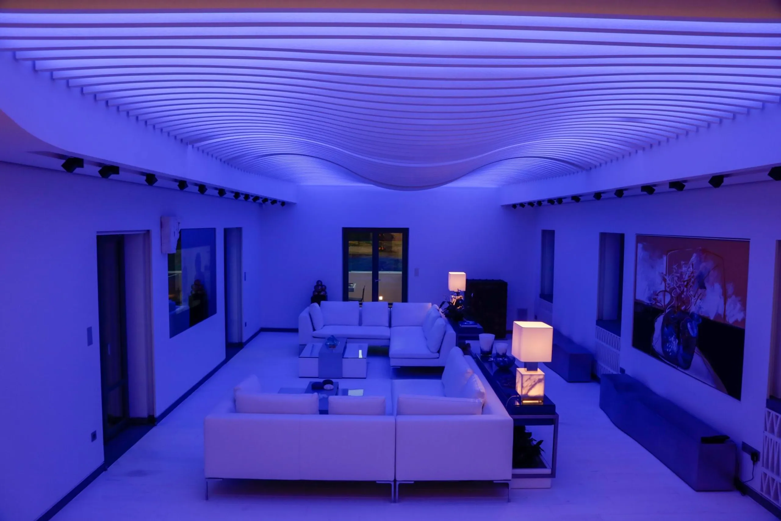 Invigorating Mykonos Retreat with Gorgeous Views — photograph 12