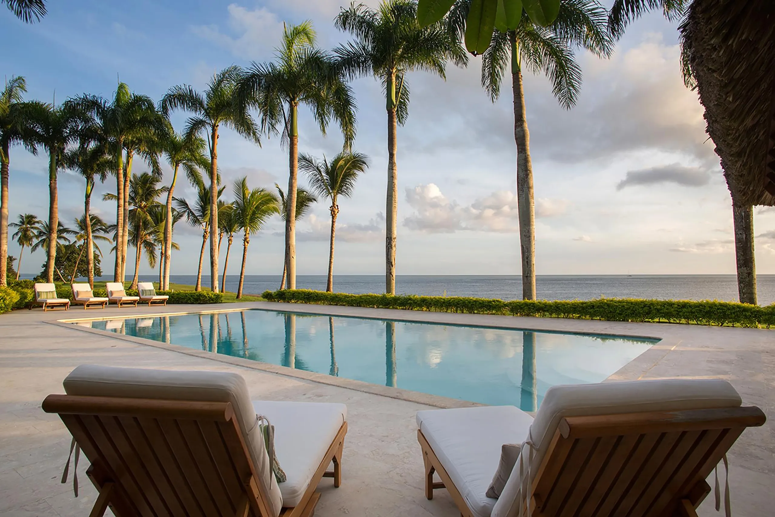 Sophisticated 4BR Villa with Swimming Pool and Oceanside Views, La Romana
