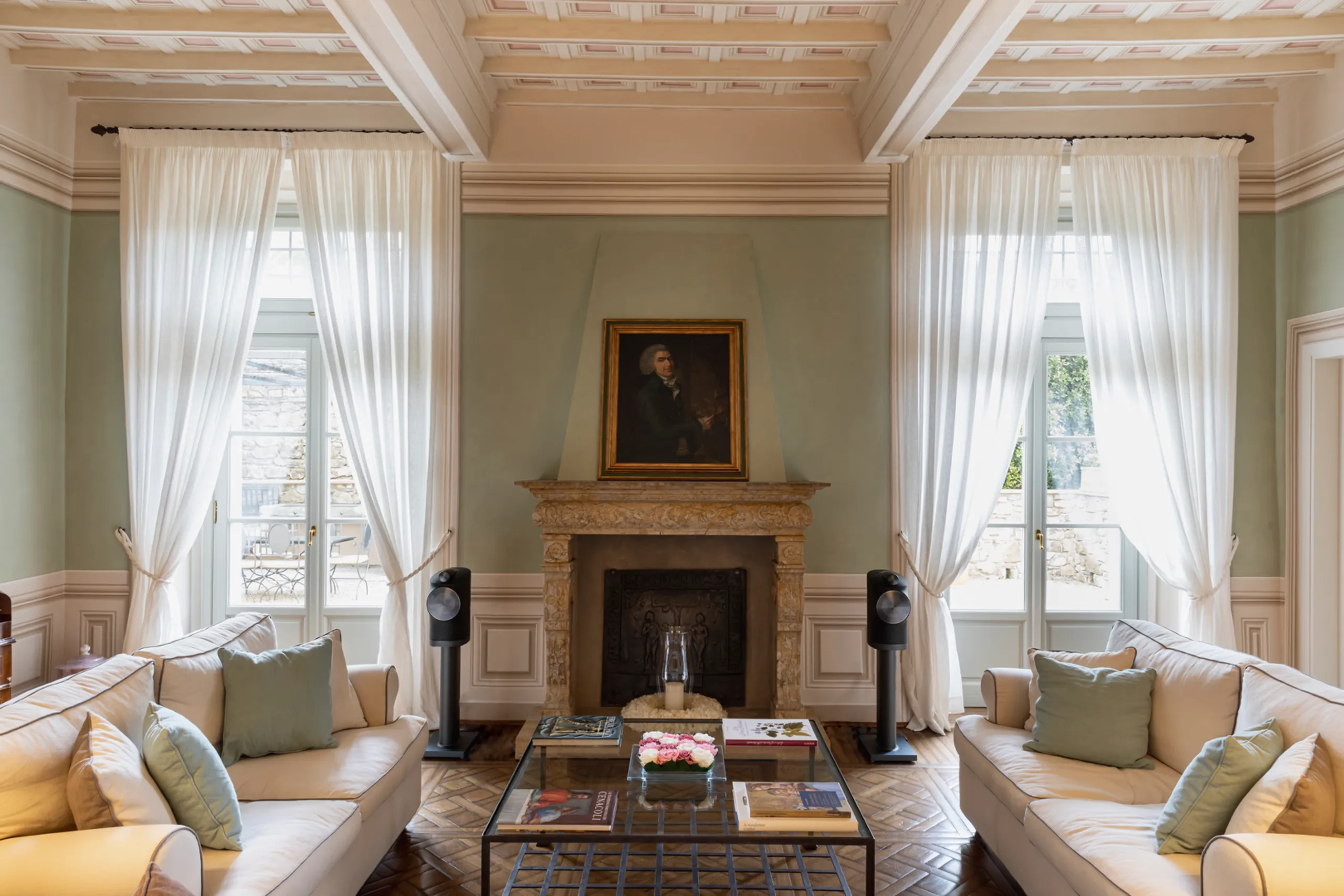Exquisite Renaissance-Style Villa with Private Pool, Italian Garden and Florence Views — photograph 12