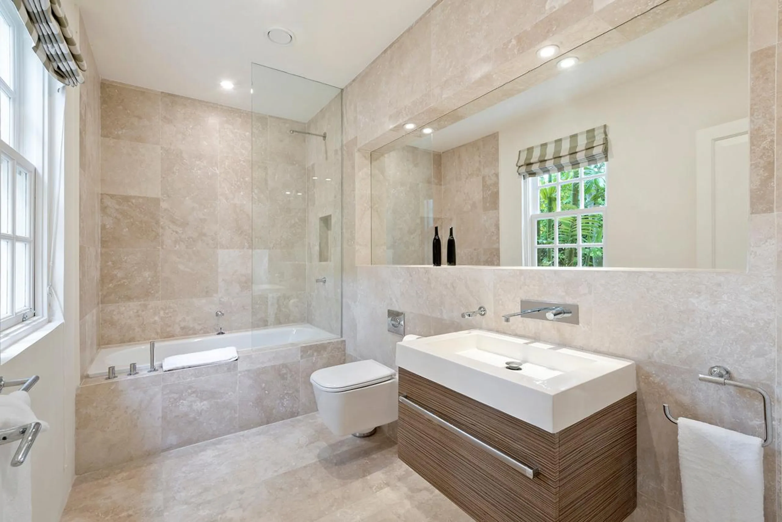 Top-of-the-line Bajan Villa with Private Pool and Beach Views — photograph 12