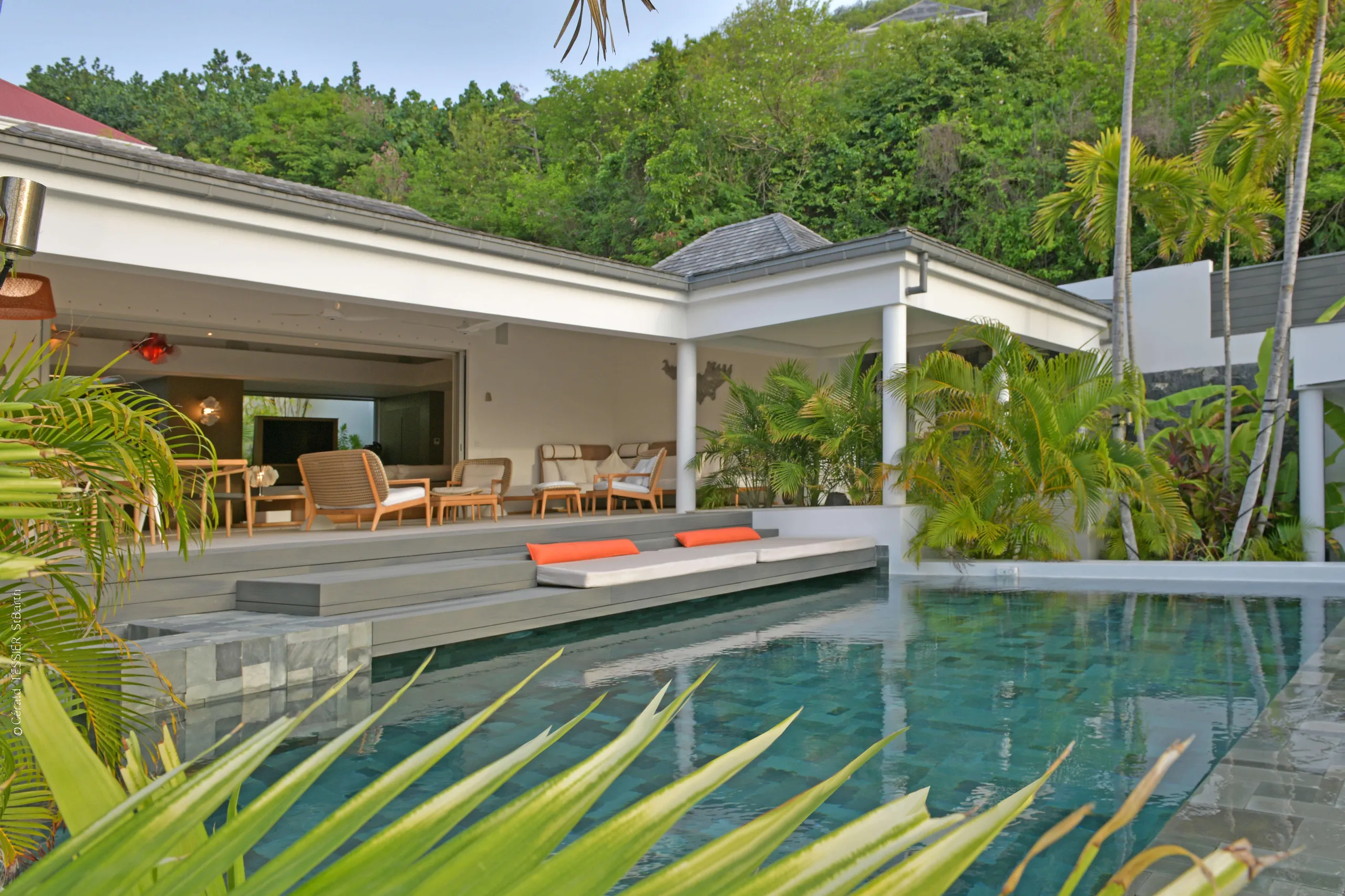 Caribbean Dream: Experience Opulence and Privacy at this Luxury Villa — photograph 6