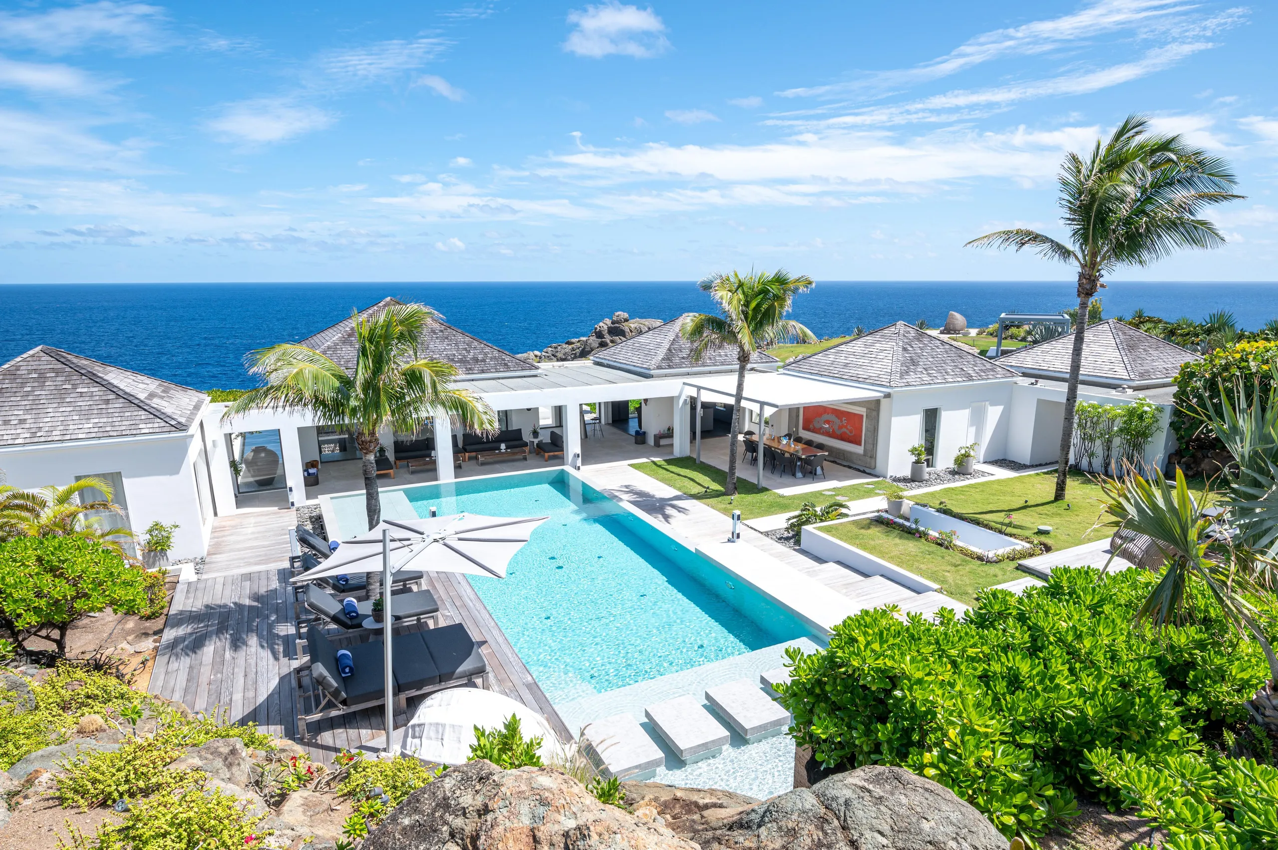 Exceptional Architectural Estate with Private Pool and  Panoramic Ocean VIews — photograph 5