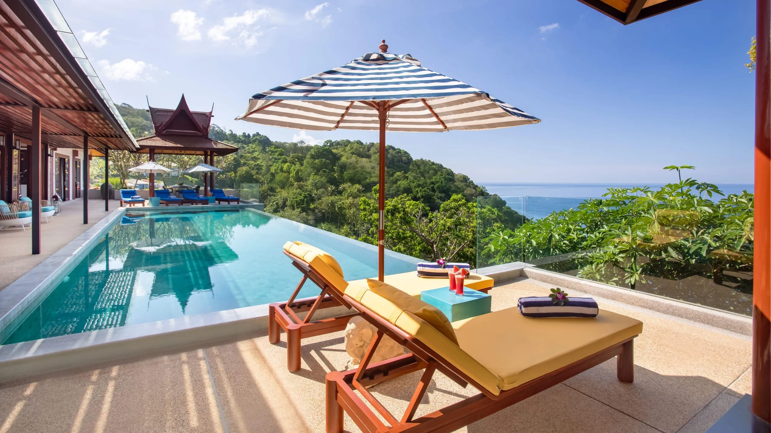 Serene Seaview Villa with Infinity Pool — photograph 3