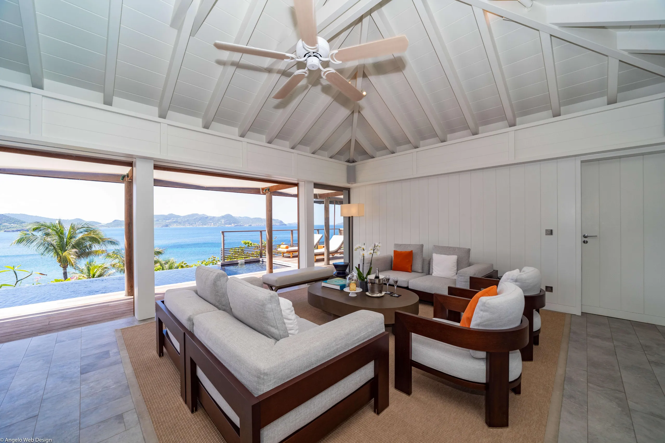 Private Paradise with Spectacular Ocean Views — photograph 11
