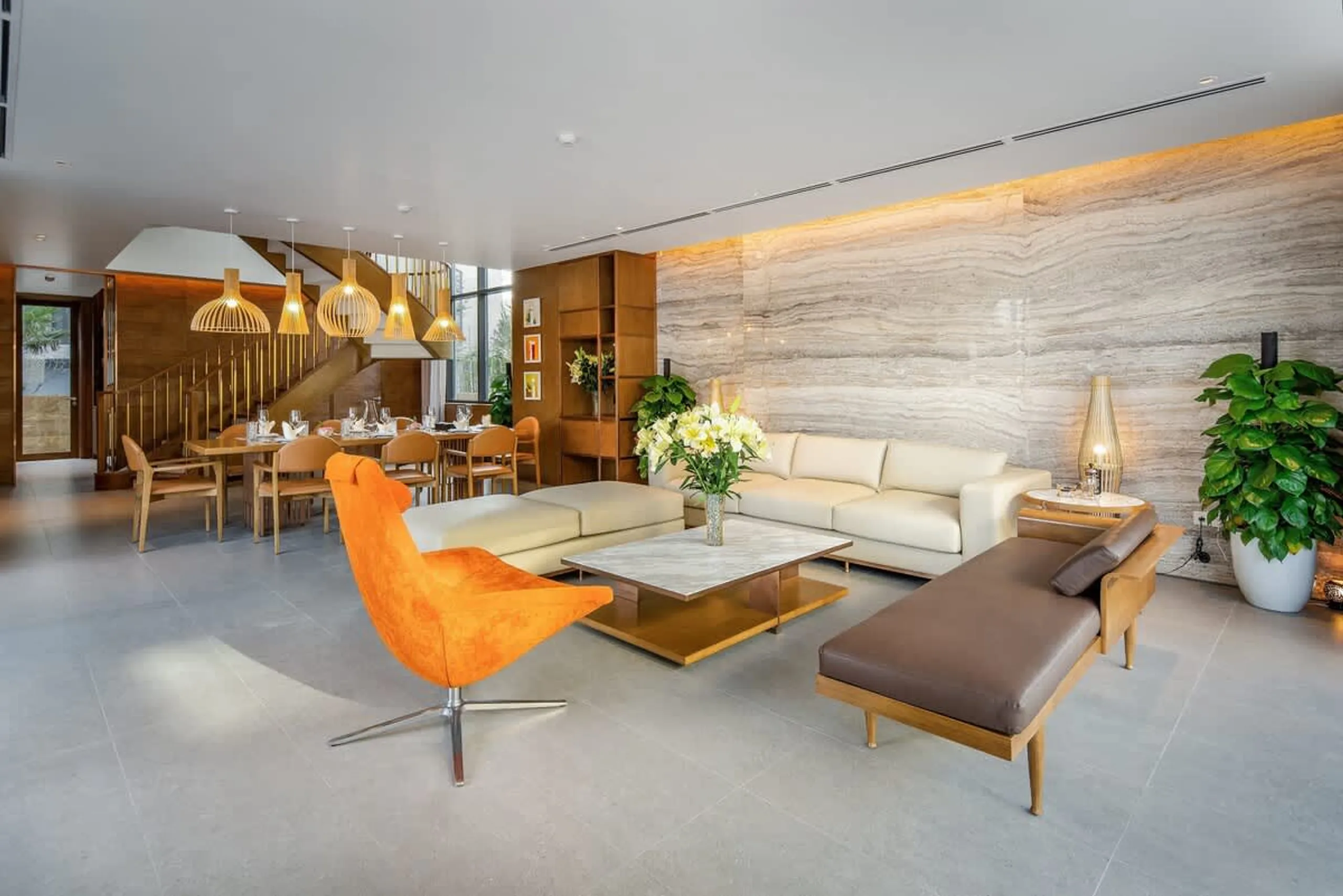 Exquisite 5BR with Private Pool and Bespoke Concierge — photograph 6