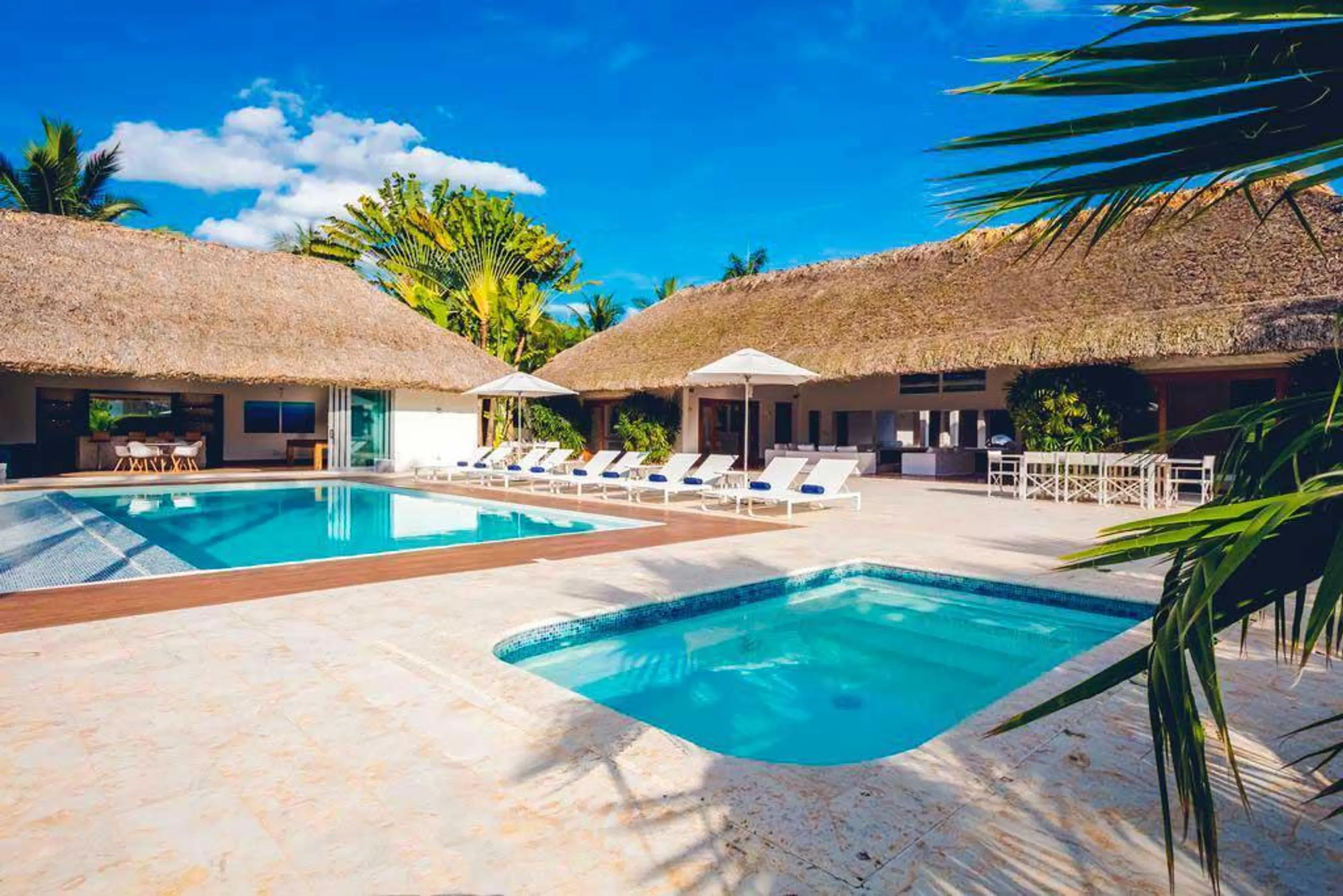 Majestic La Romana Estate with Private Pool and Hot Tub, La Romana
