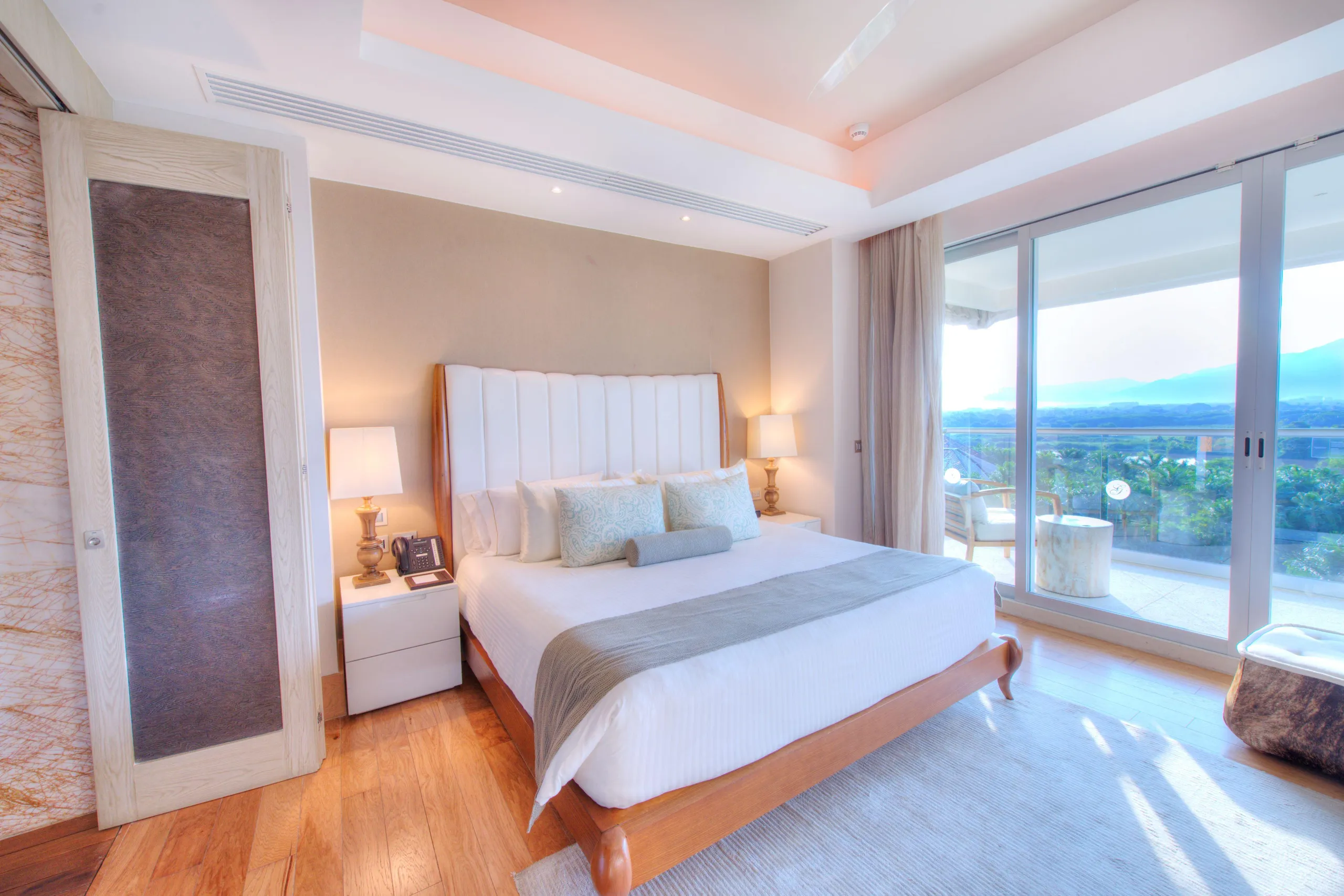 Banderas Bayview Luxury Loft with Golf Resort Access — photograph 10