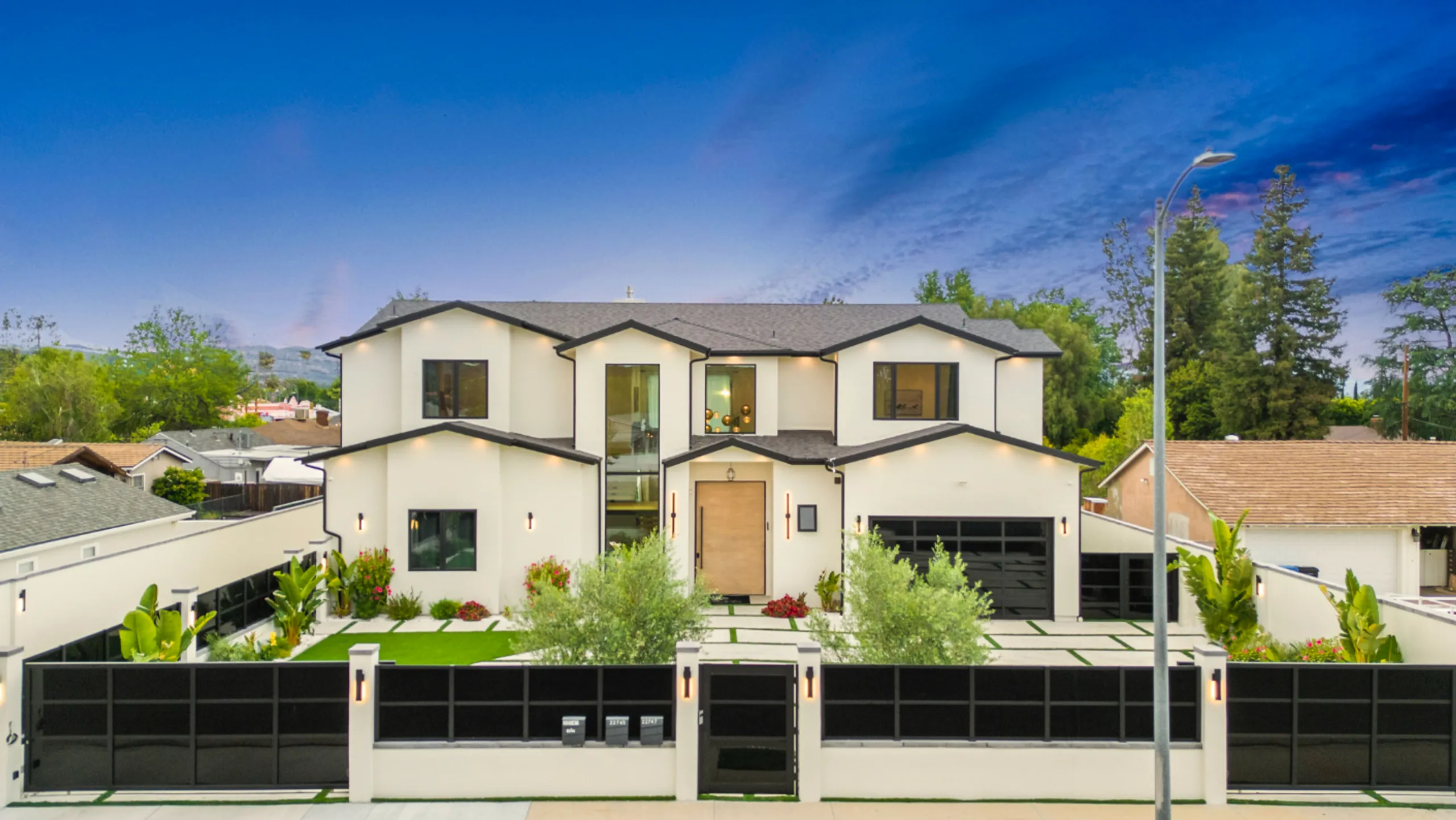 Majestic 7-Bedroom Gated Woodland Hills Estate with Theater, Pool & Guest Homes — photograph 6