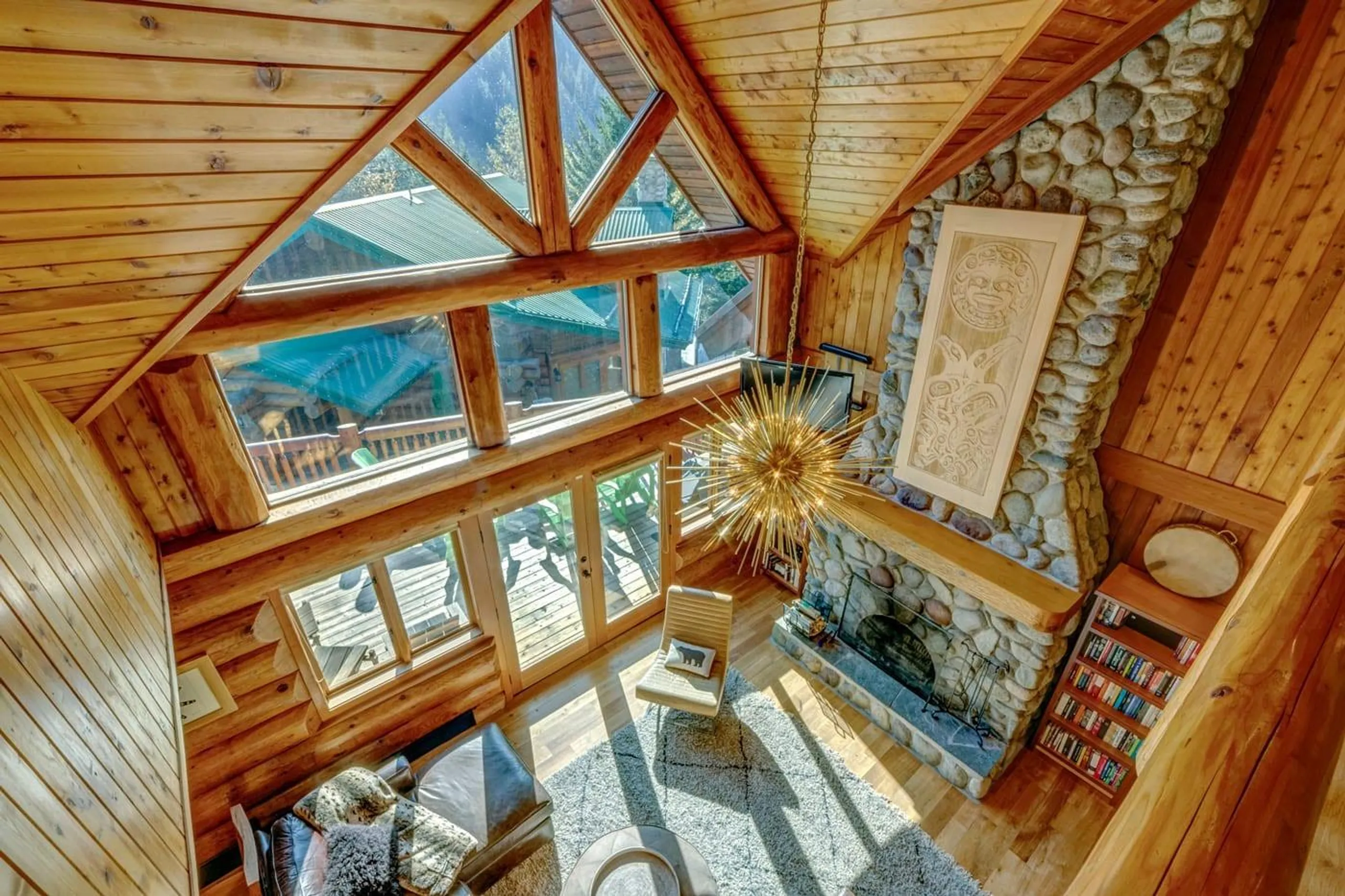 Splendid Haven with Panoramic Mountain Views and Luxurious Amenities — photograph 5