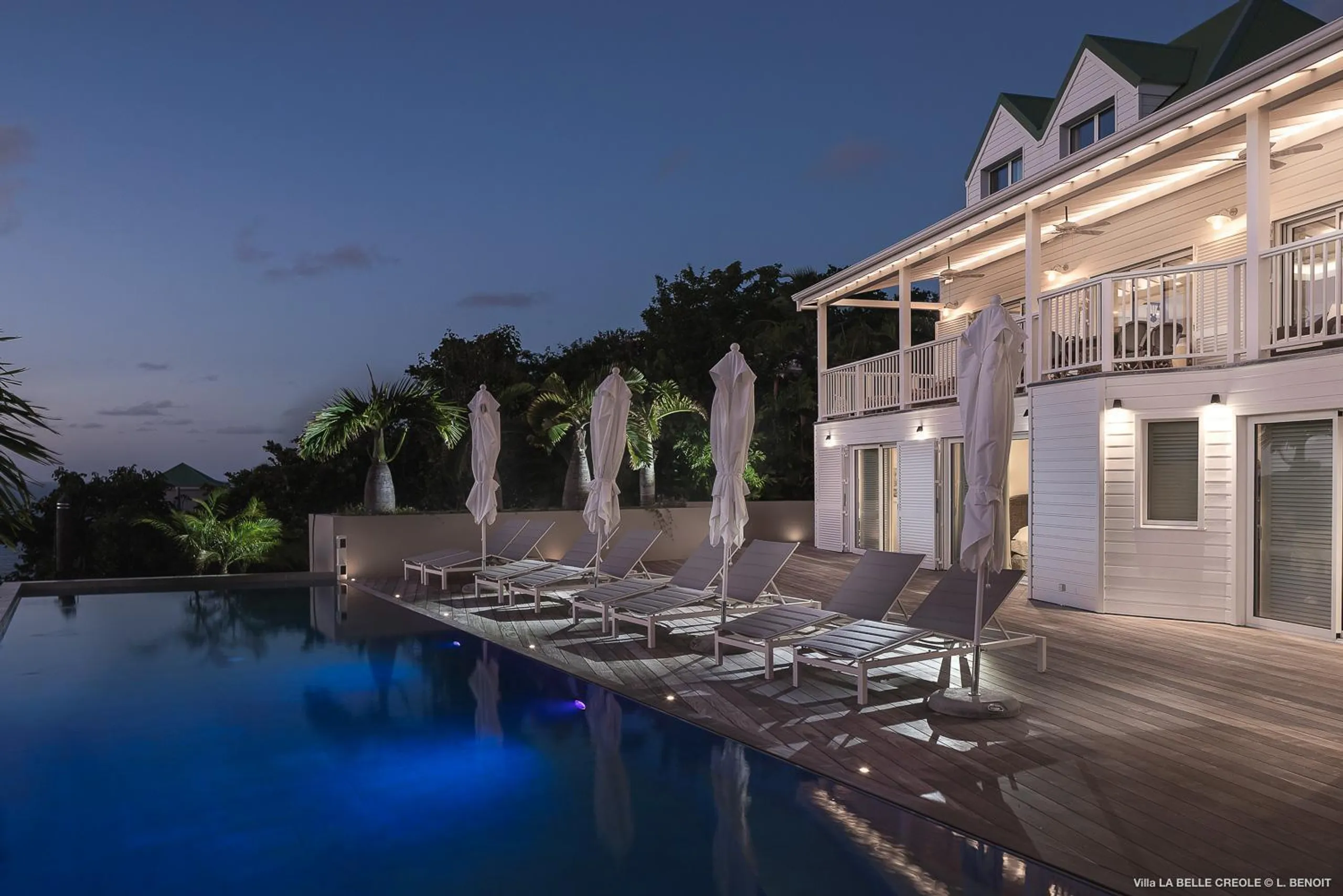 Posh St Jean Luxury Seaview Villa with Private Pool — photograph 7
