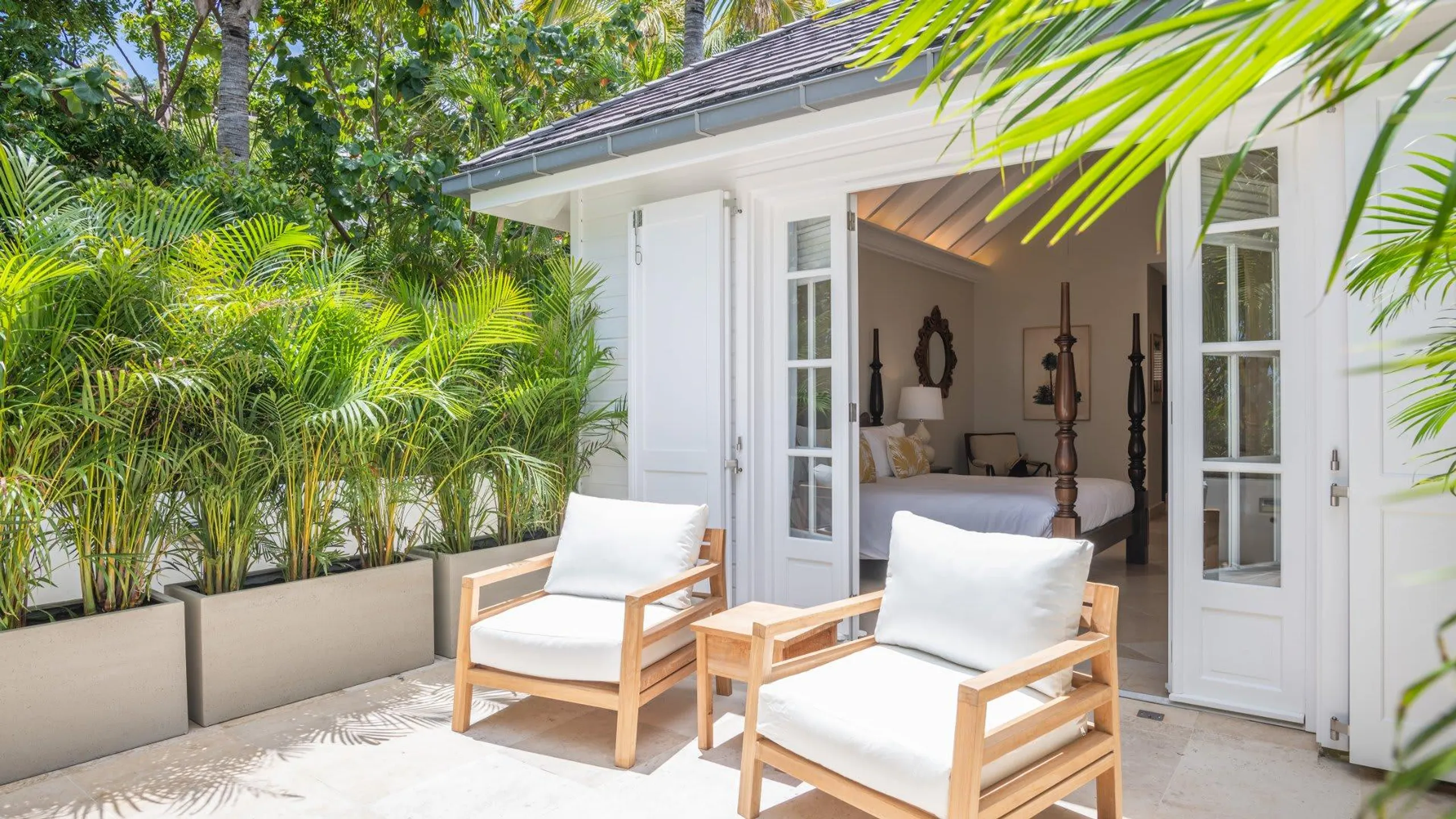 Upscale Caribbean Style Villa with Private Pool and Oceanview — photograph 9