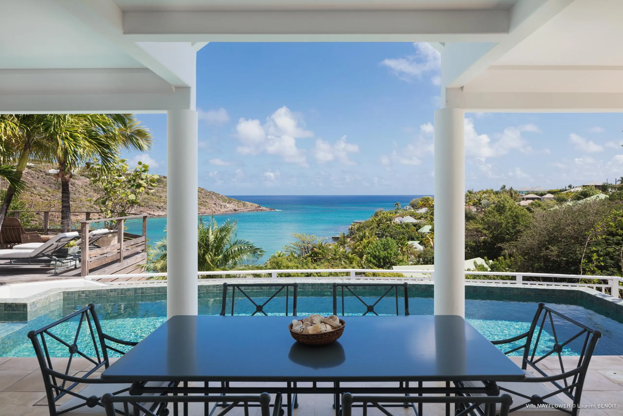 Classic Tropical Style Villa with Private Pool by the Sea, Marigot St. Barths