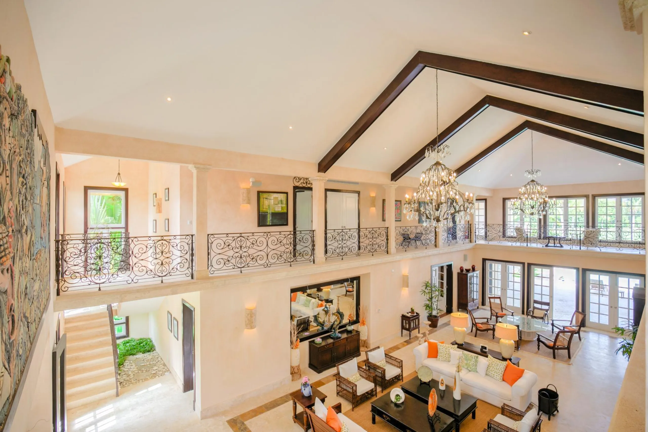 Tropical Paradise Villa in Punta Cana: 9 Bedrooms, Two Pools, and Spacious Living Areas — photograph 12